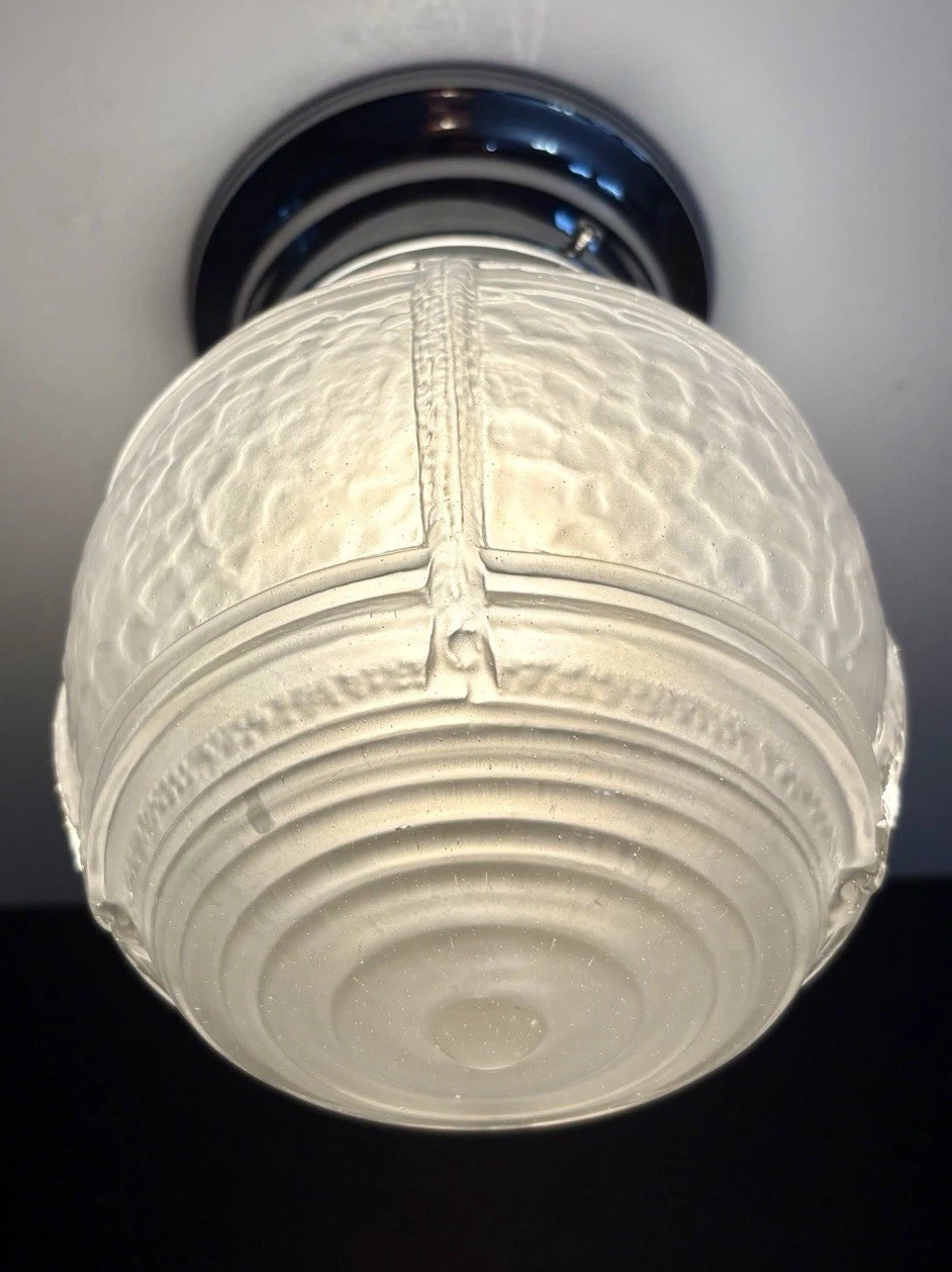 Vintage 1930’s-50’s Art Deco Geometric Ribbed Glass Light Fixture Chrome Base