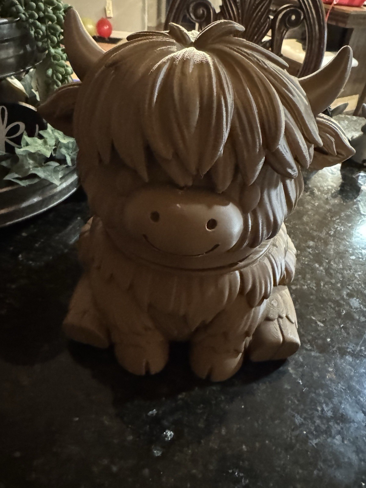 Brown or beige Resin Highland Cow cookie jar Removable Lid, 3D Effect