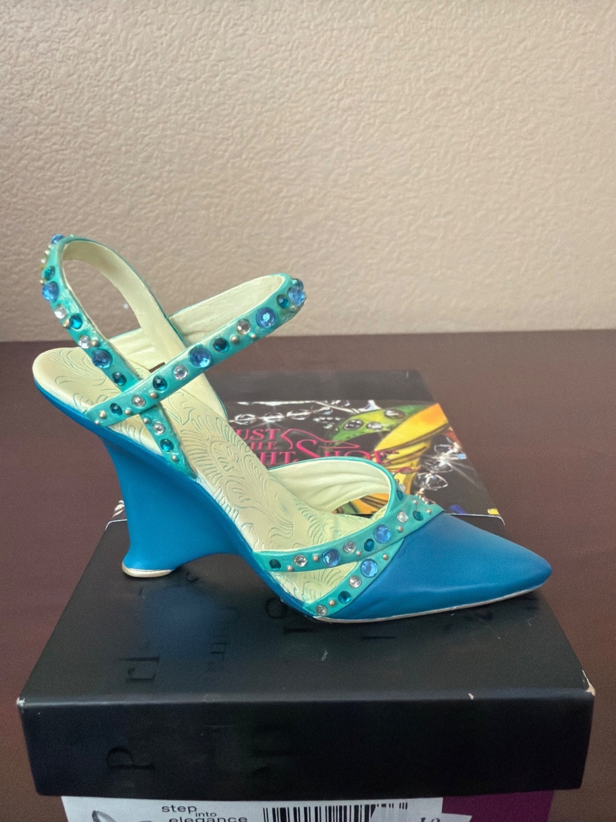 2006 Just the Right Shoe by Raine \