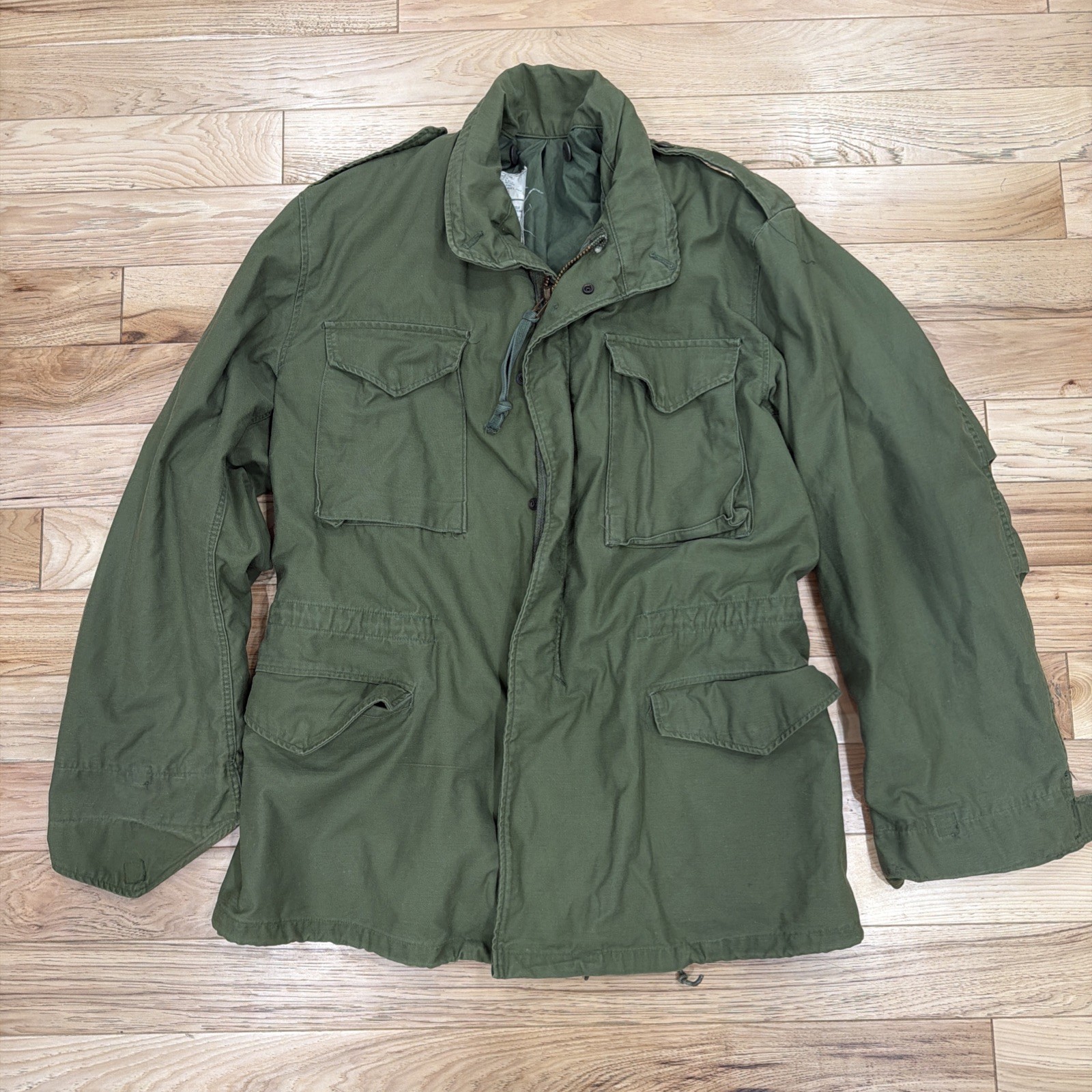 VTG 1974 US Army M-65 Field Jacket Medium Long Alpha Industries OG-107 Coat