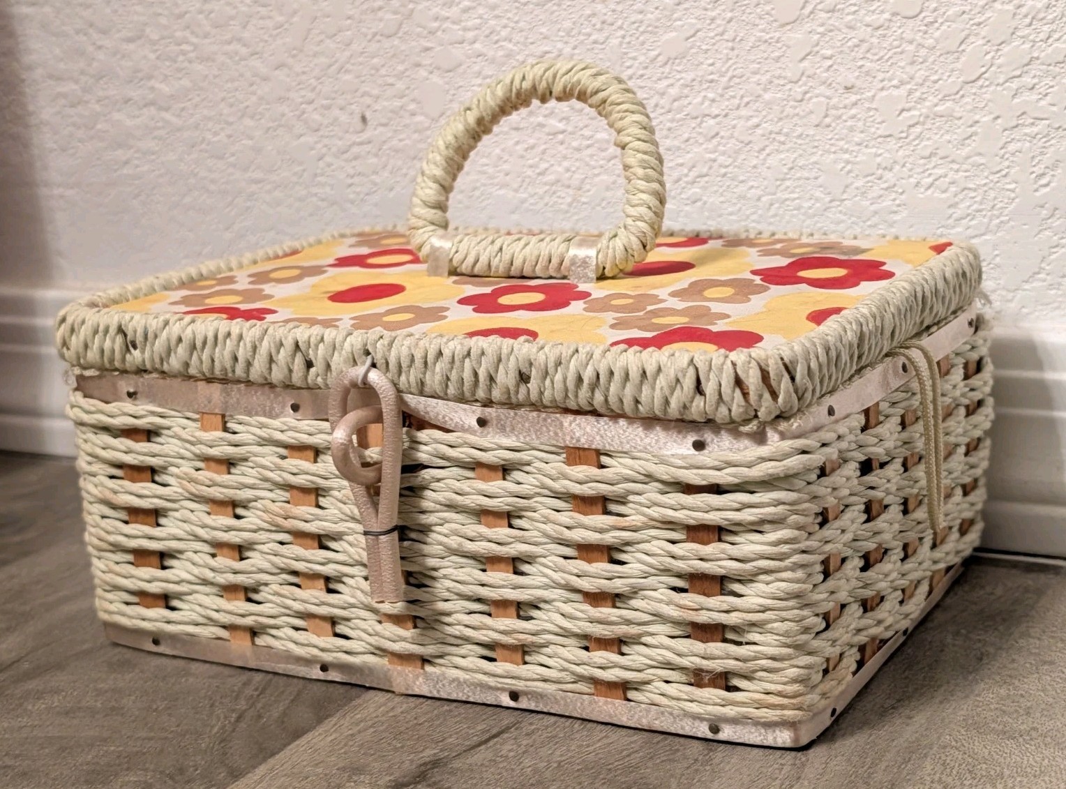 VTG DRITZ Scovill Japan Sewing Box Basket Woven Wicker Handled 8 VTG DRITZ Scovill Japan Sewing Box Basket Woven Wicker Handled 8