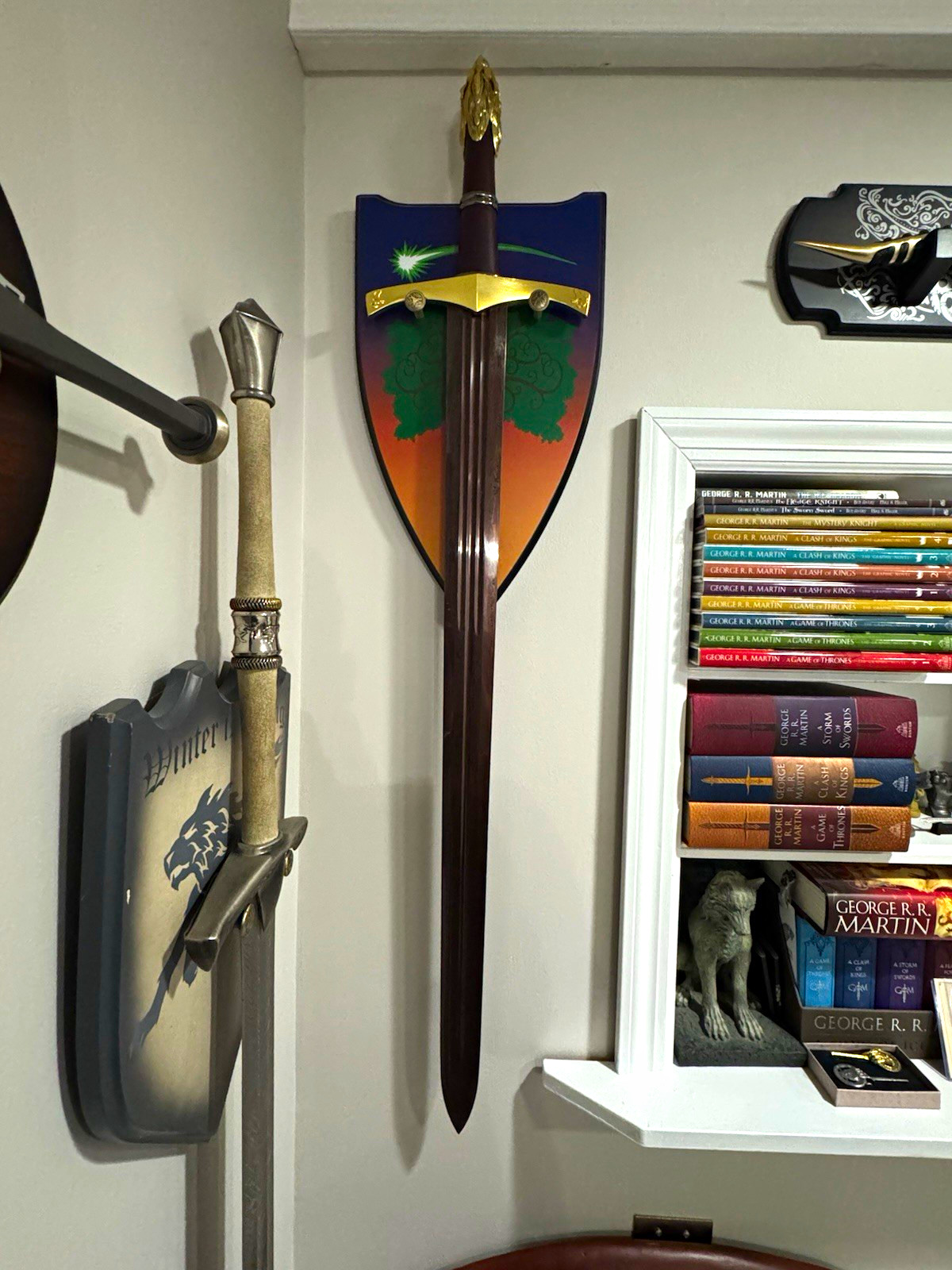 Valyrian Steel Oathkeeper Damascus Steel Sword ⚔️