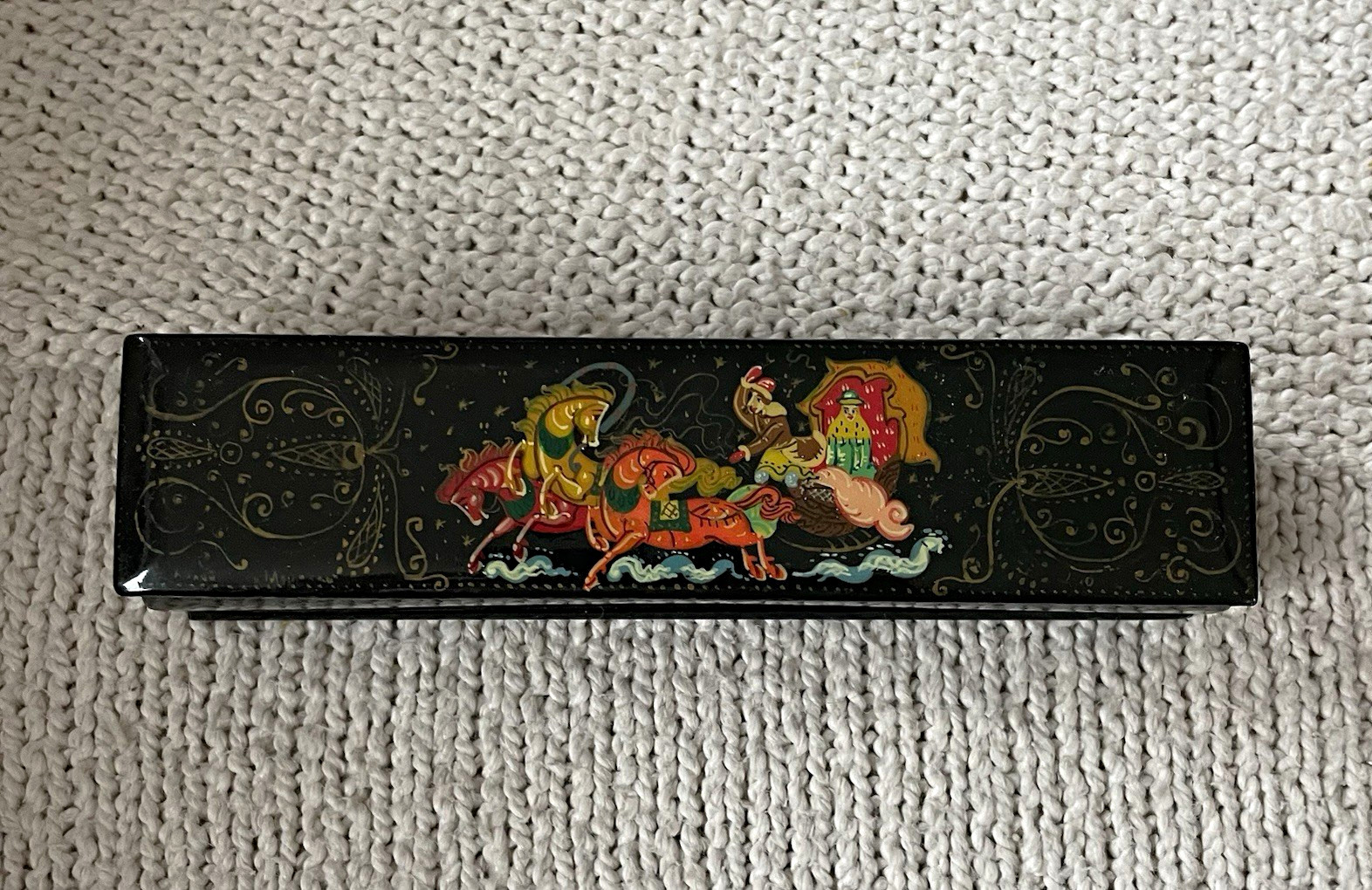 Vintage Russian Palekh Lacquer Box – Vintage Russian Palekh Lacquer Box –