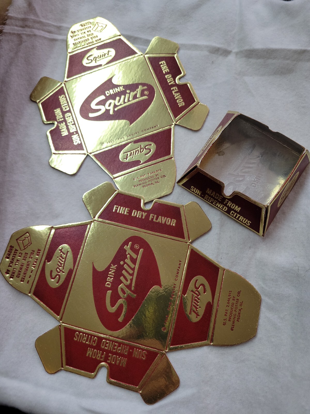 1962 Vintage Squirt Soda Ad Cardboard Gold Folding Ashtray Lot (3) Nice NOS