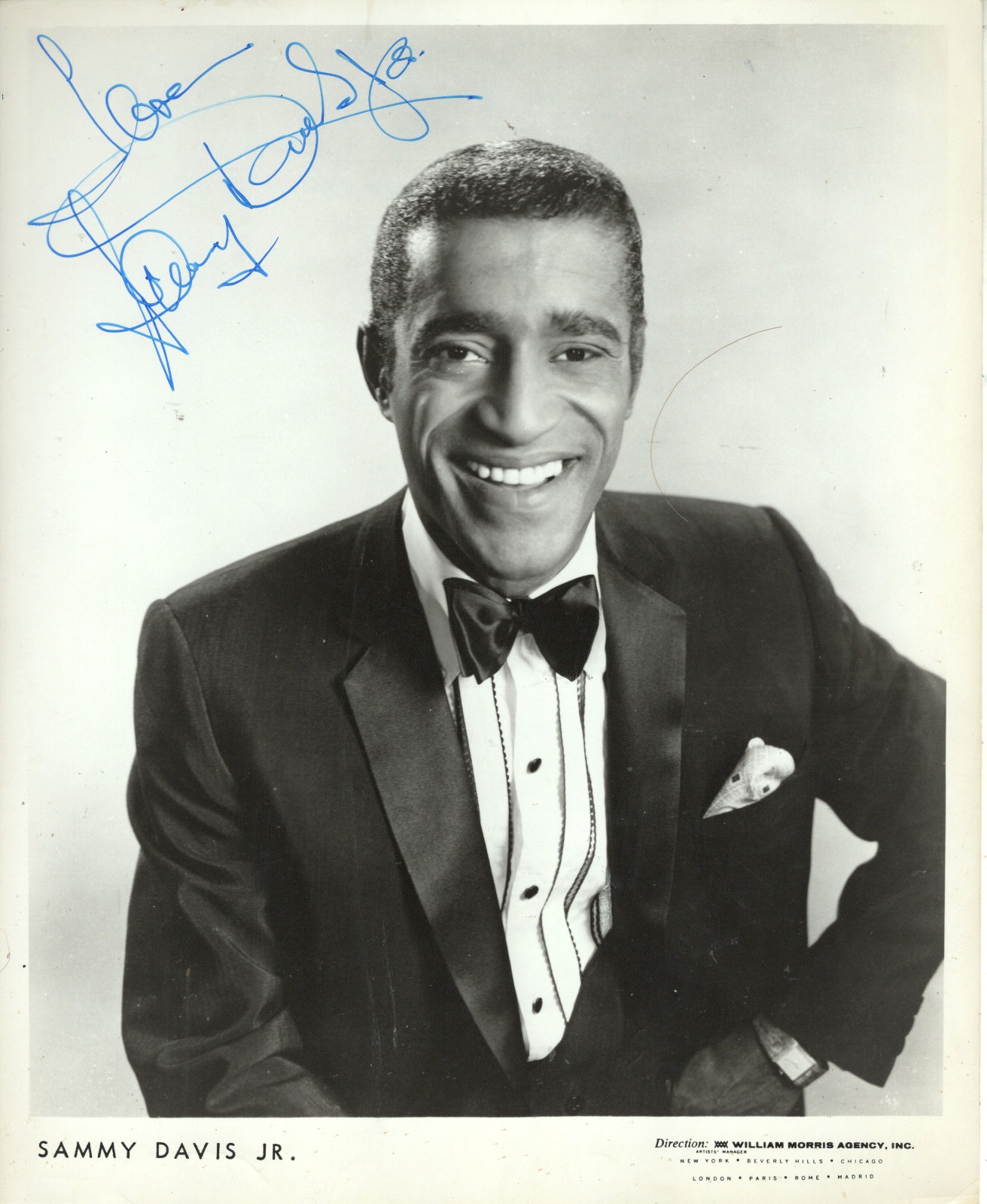FORMER CHILD ACTOR, DANCER, SINGER, ENTERTAINER SAMMY DAVIS Jr, SIGNED PHOTO FORMER CHILD ACTOR, DANCER, SINGER, ENTERTAINER SAMMY DAVIS Jr, SIGNED PHOTO