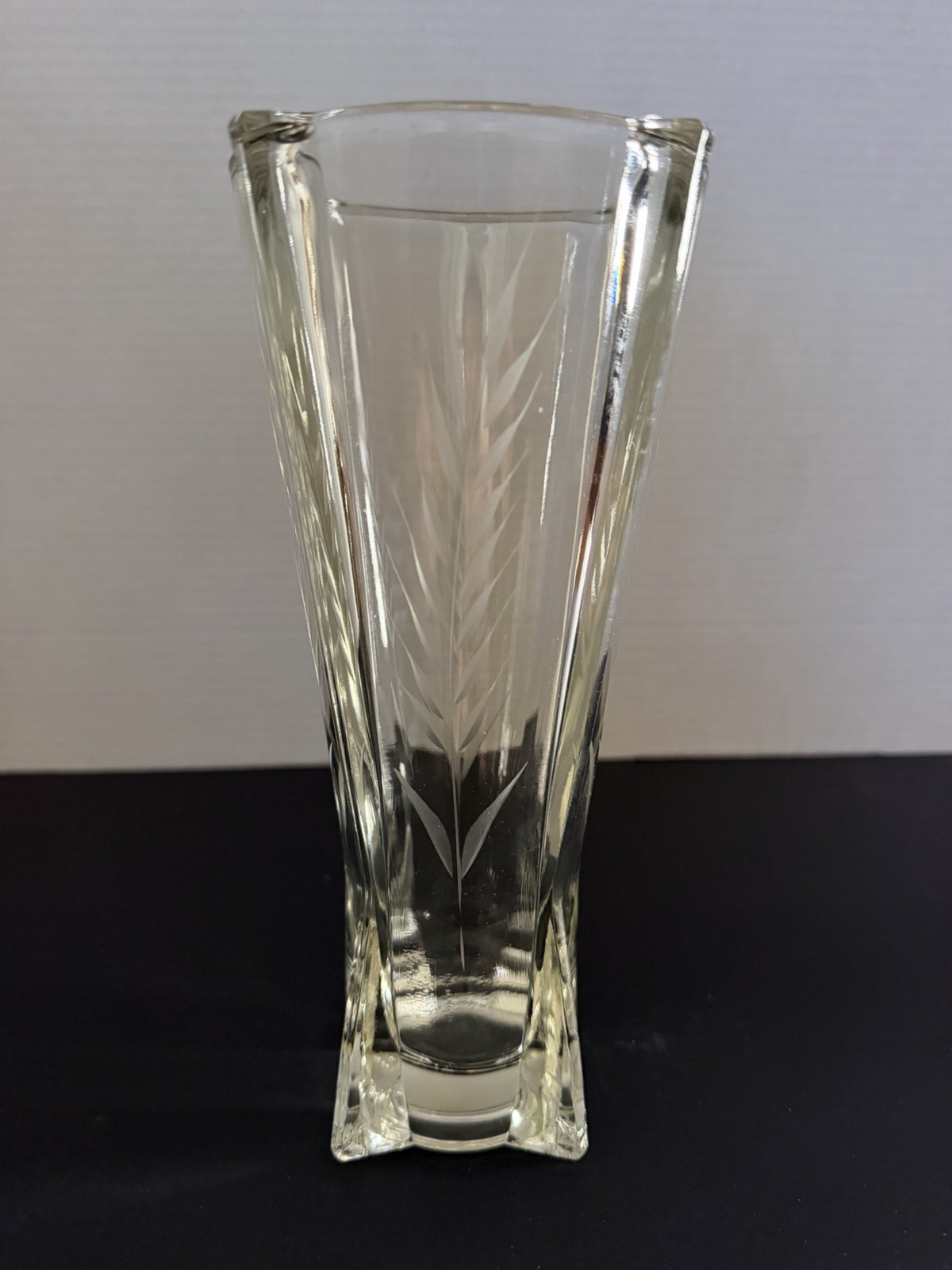 Vintage Shannon Crystal by Godinger Clear Etched Leaf Vase Square Base