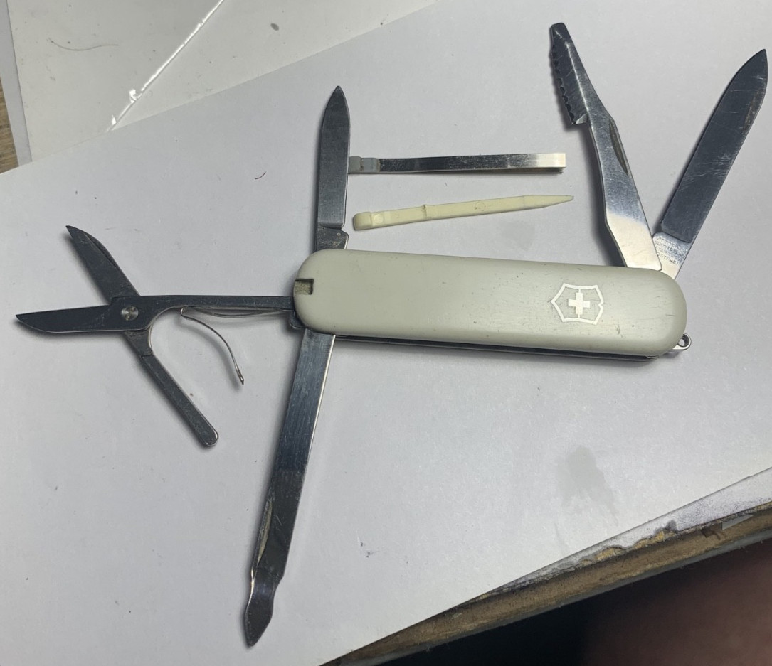 Vintage Victorinox Victoria Executive Swiss Army Knife W1 Vintage Victorinox Victoria Executive Swiss Army Knife W1