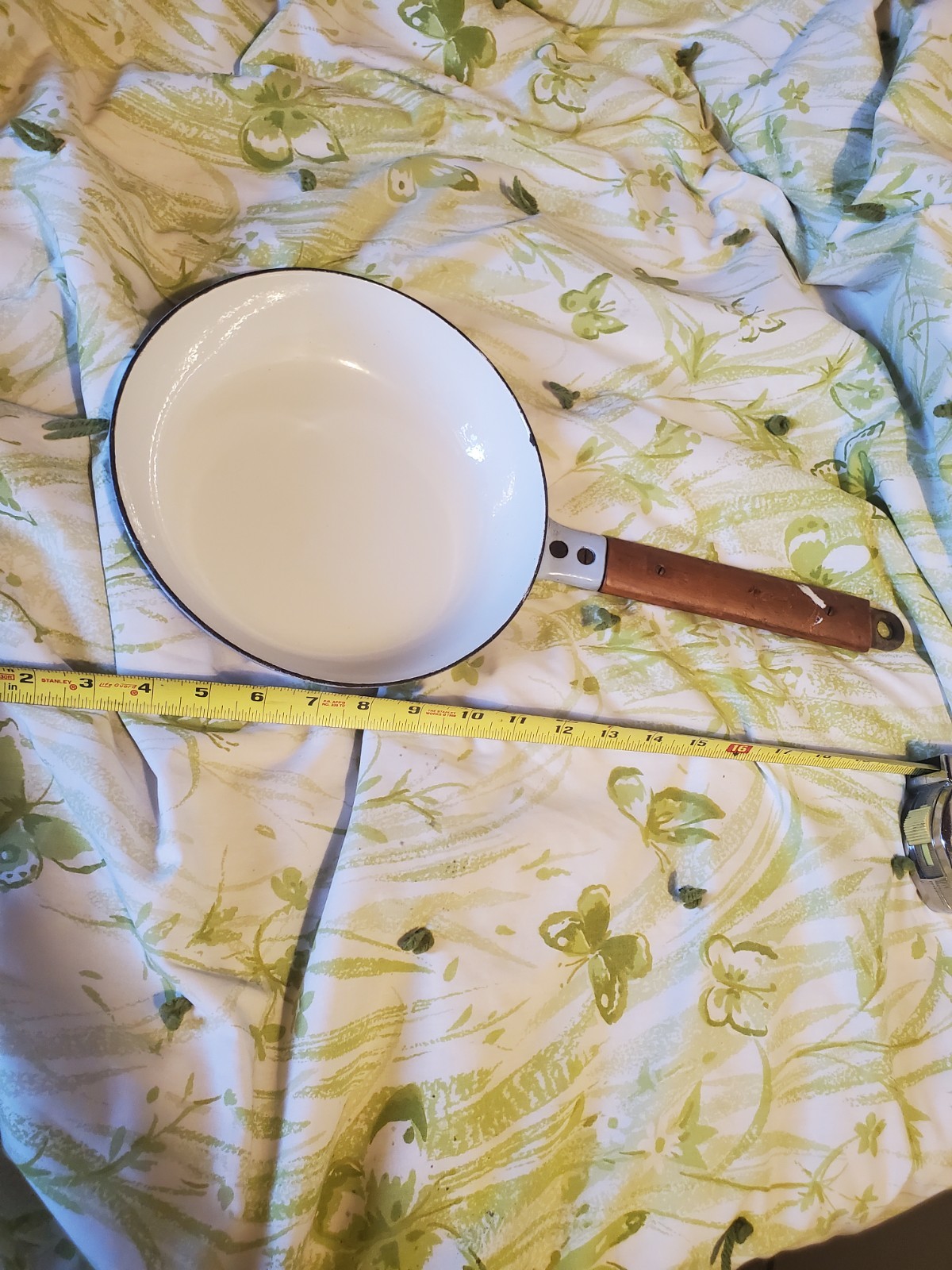 DRU Holland Cast Iron Enamel Frying Pan #22 Wood Handle 8.5”  Seafoam blue    s1