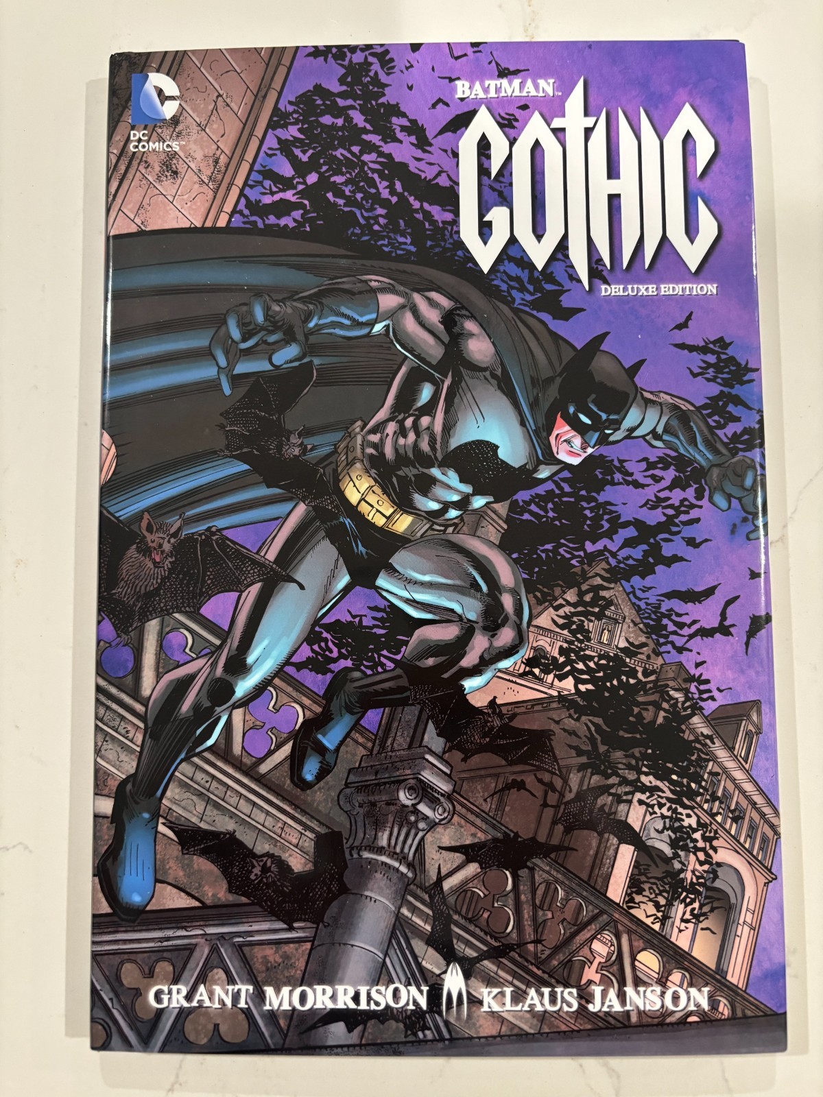 Batman Gothic Deluxe Edition (Morrison, Janson) Batman Gothic Deluxe Edition (Morrison, Janson)