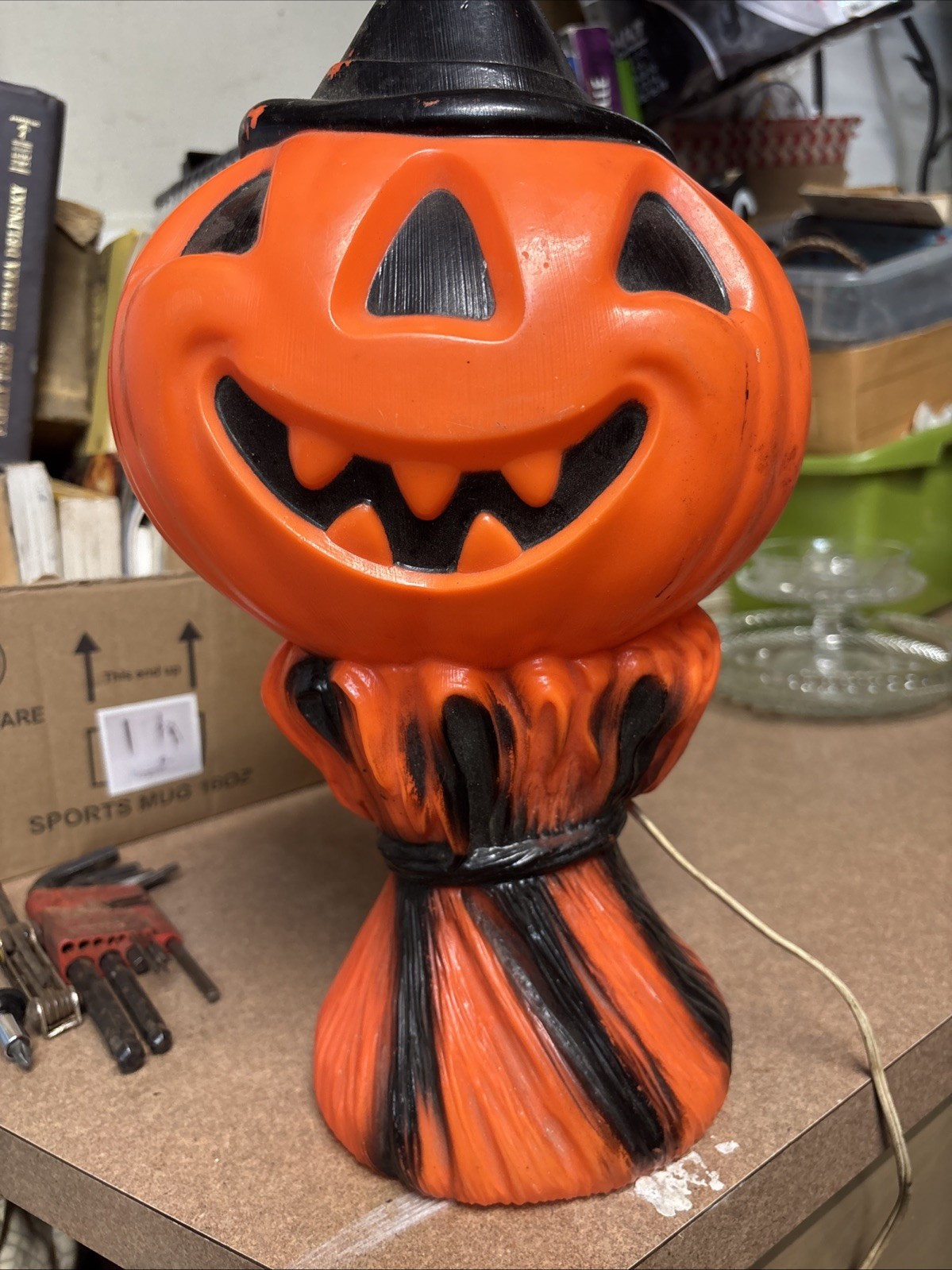 1969 Halloween Blow Mold Pumpkin Jack O Lantern Haystack Vintage EMPIRE-Works