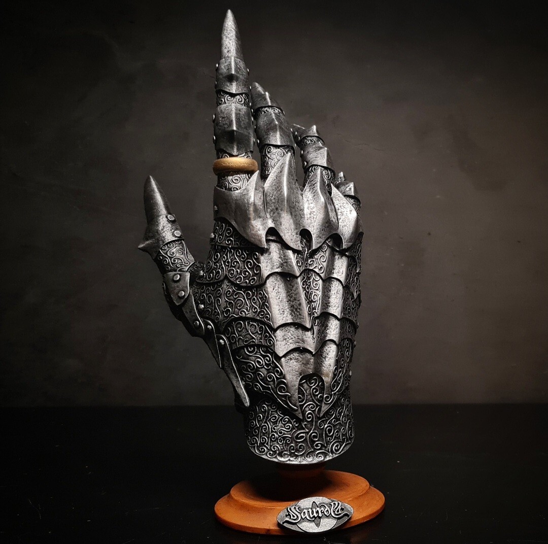 Sauron Hand Gauntlet Display Statue LARGE Sauron Hand Gauntlet Display Statue LARGE