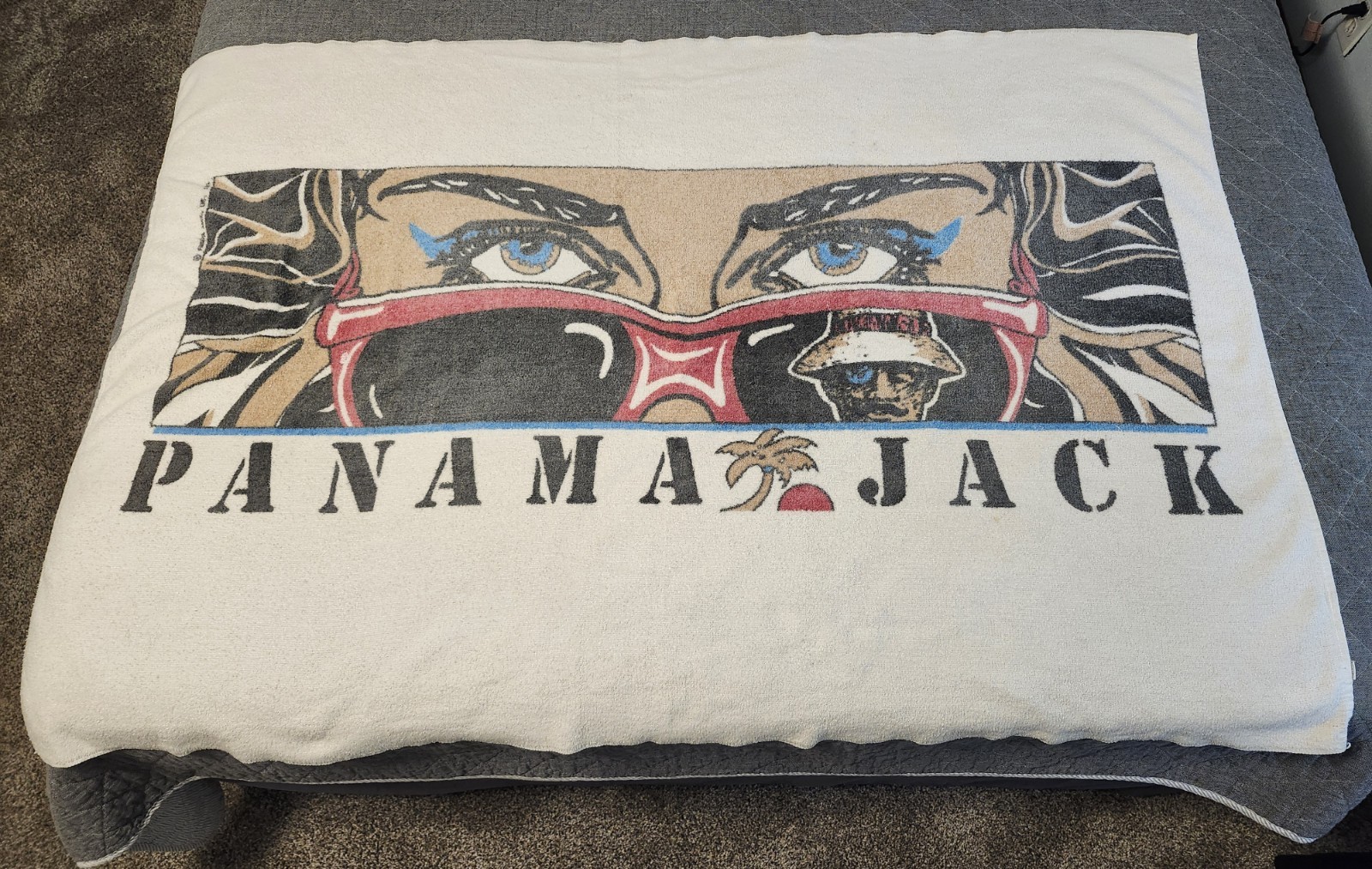 Vintage Panama Jack Beach Towel Lady Blue Eyes Sunglasses RARE Vintage Panama Jack Beach Towel Lady Blue Eyes Sunglasses RARE