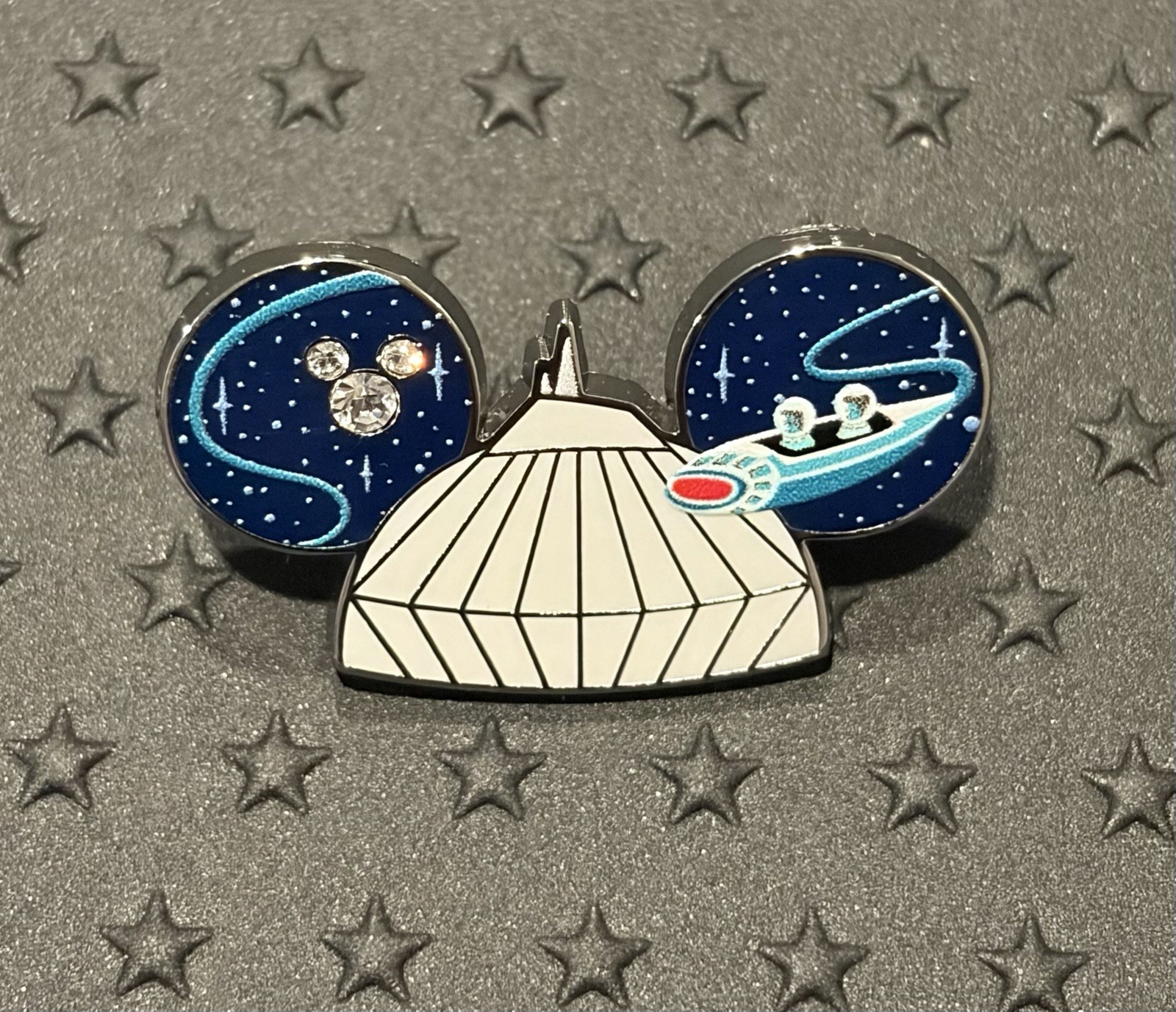 DLR 2026 NEW Wave B Hidden Mickey Space Mountain Super Chaser Pin Disneyland