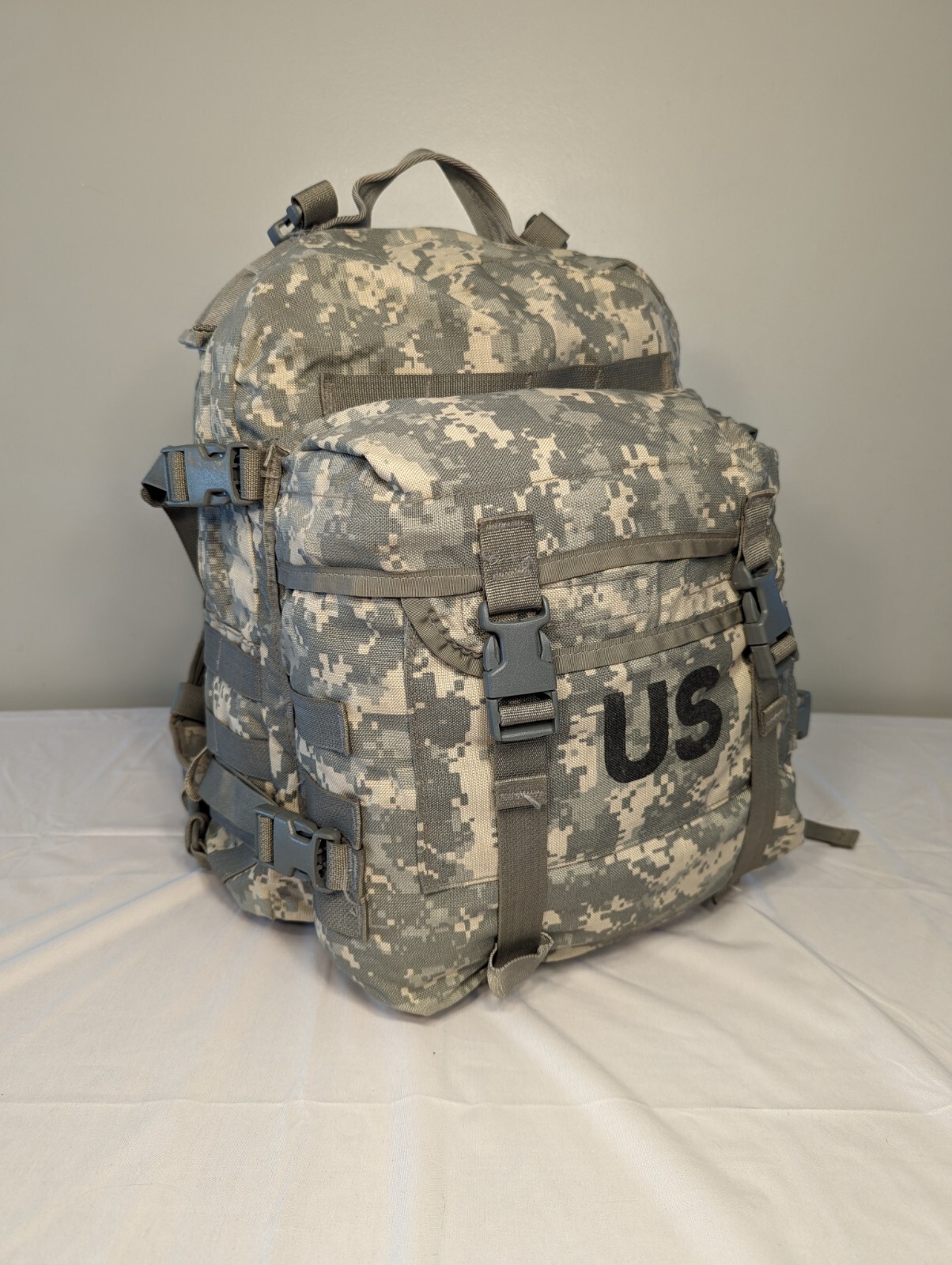 USGI MOLLE II 3-Day Assault Pack ACU UCP Military Backpack NSN 8465-01-524-5250