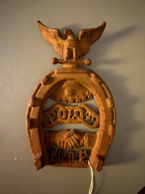Antique Order Of Odd Fellows IOOF Horseshoe Plaque Trivet Cast Iron
