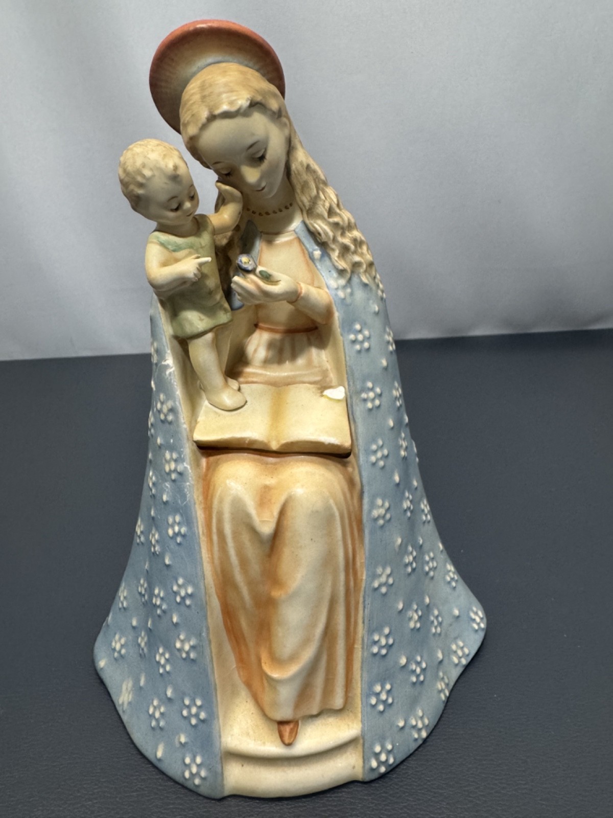 Vtg M.I. Hummel Goebel FLOWER MADONNA 8 1/4 Vtg M.I. Hummel Goebel FLOWER MADONNA 8 1/4