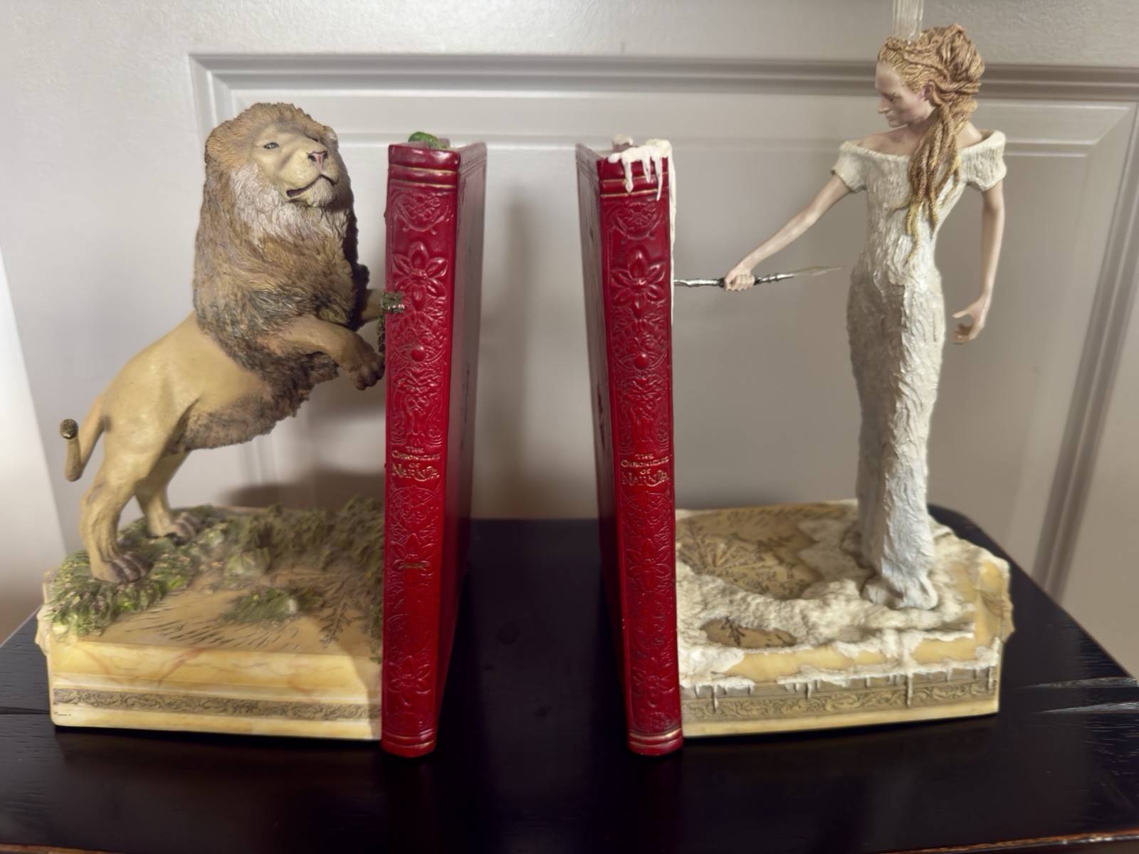 WETA Narnia Aslan White Witch Bookends LE 2330/3500 Disney 2005