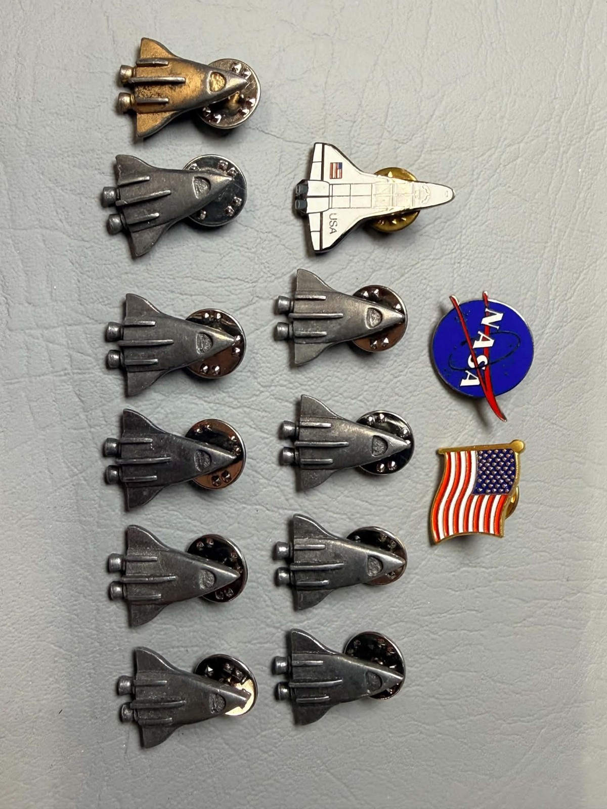 NASA SPACE SHUTTLE LAPEL PIN LOT OF 13 USA FLAG COLLECTIBLE NASA SPACE SHUTTLE LAPEL PIN LOT OF 13 USA FLAG COLLECTIBLE