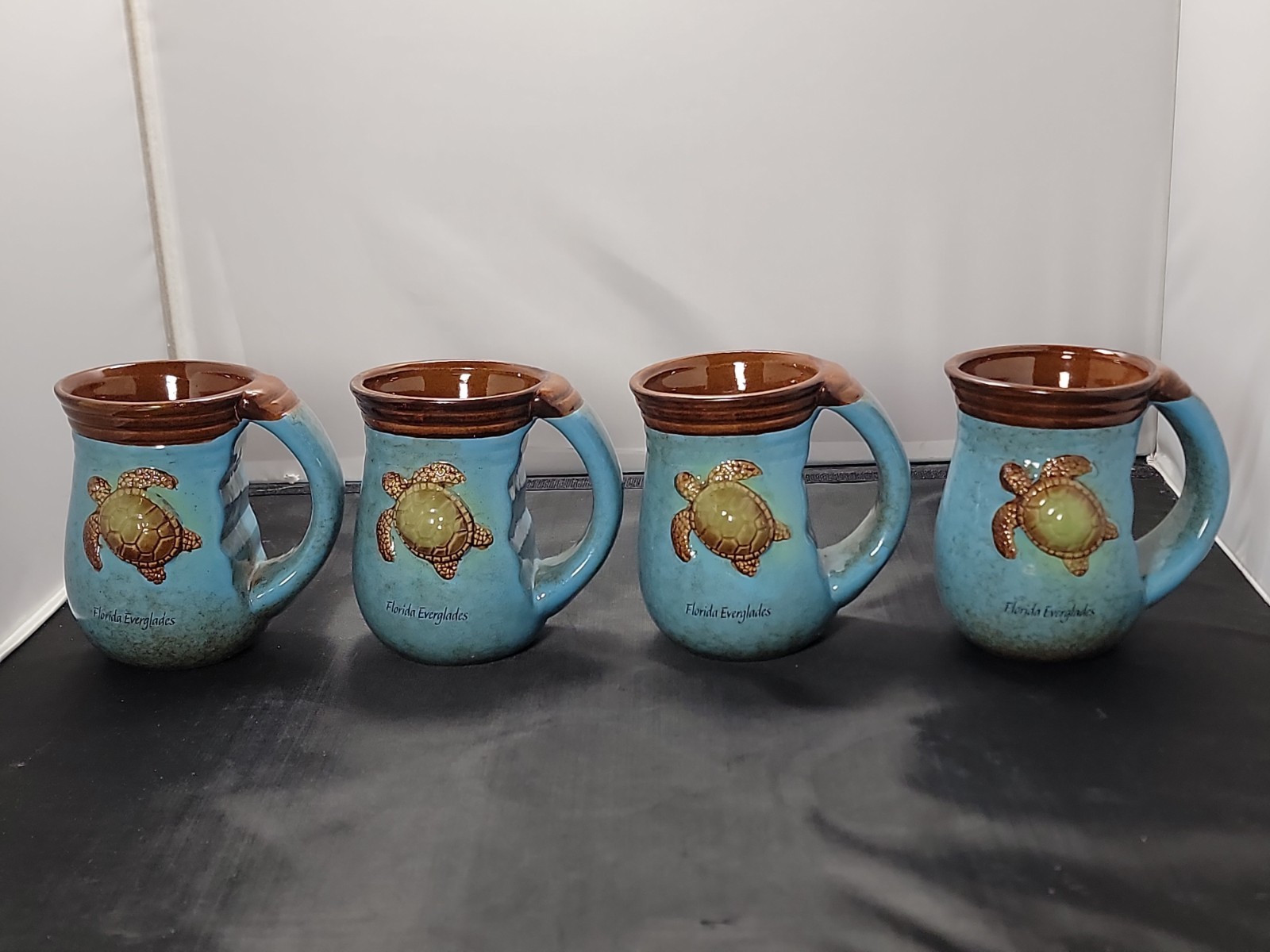 Lot of 4 Cape Shore 18oz Florida Everglades Sea Turtle Handwarmer Stoneware Mugs Lot of 4 Cape Shore 18oz Florida Everglades Sea Turtle Handwarmer Stoneware Mugs
