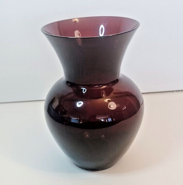 FTD Amethyst Purple Glass Vase Flared Rim 7\