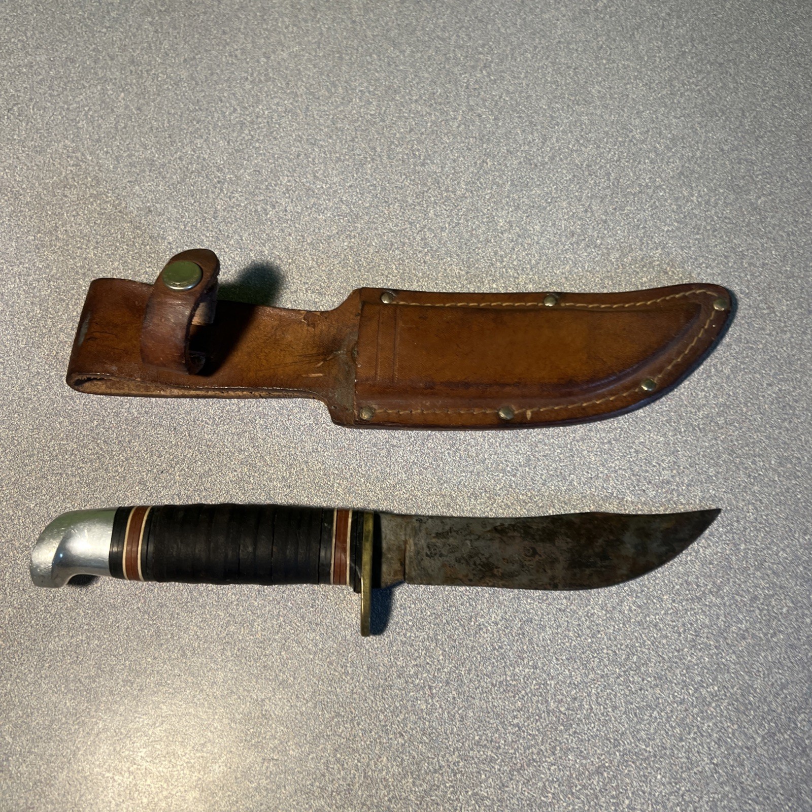Vintage 1986 Western USA L66 J Hunting Knife Original Leather Sheath Vintage 1986 Western USA L66 J Hunting Knife Original Leather Sheath