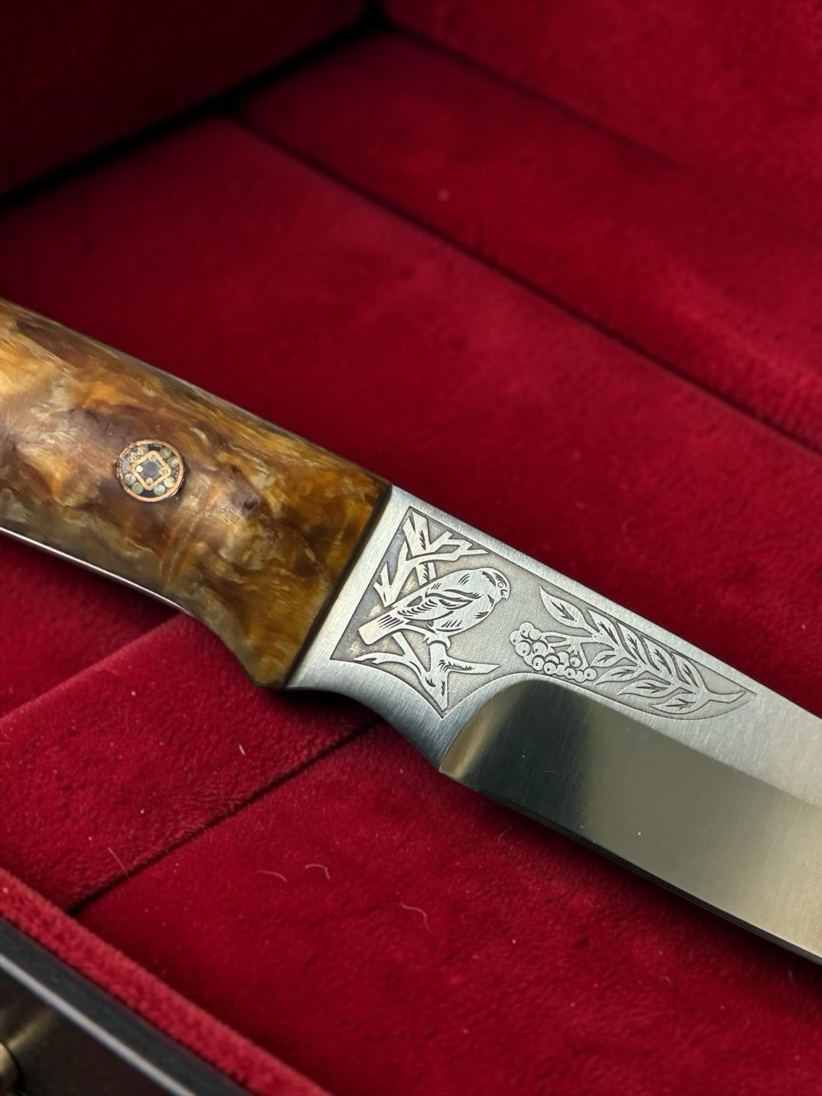 A&R Zlatoust Knife Hunting Skinning Engraved Sengir Karelin Birch Russian Knife