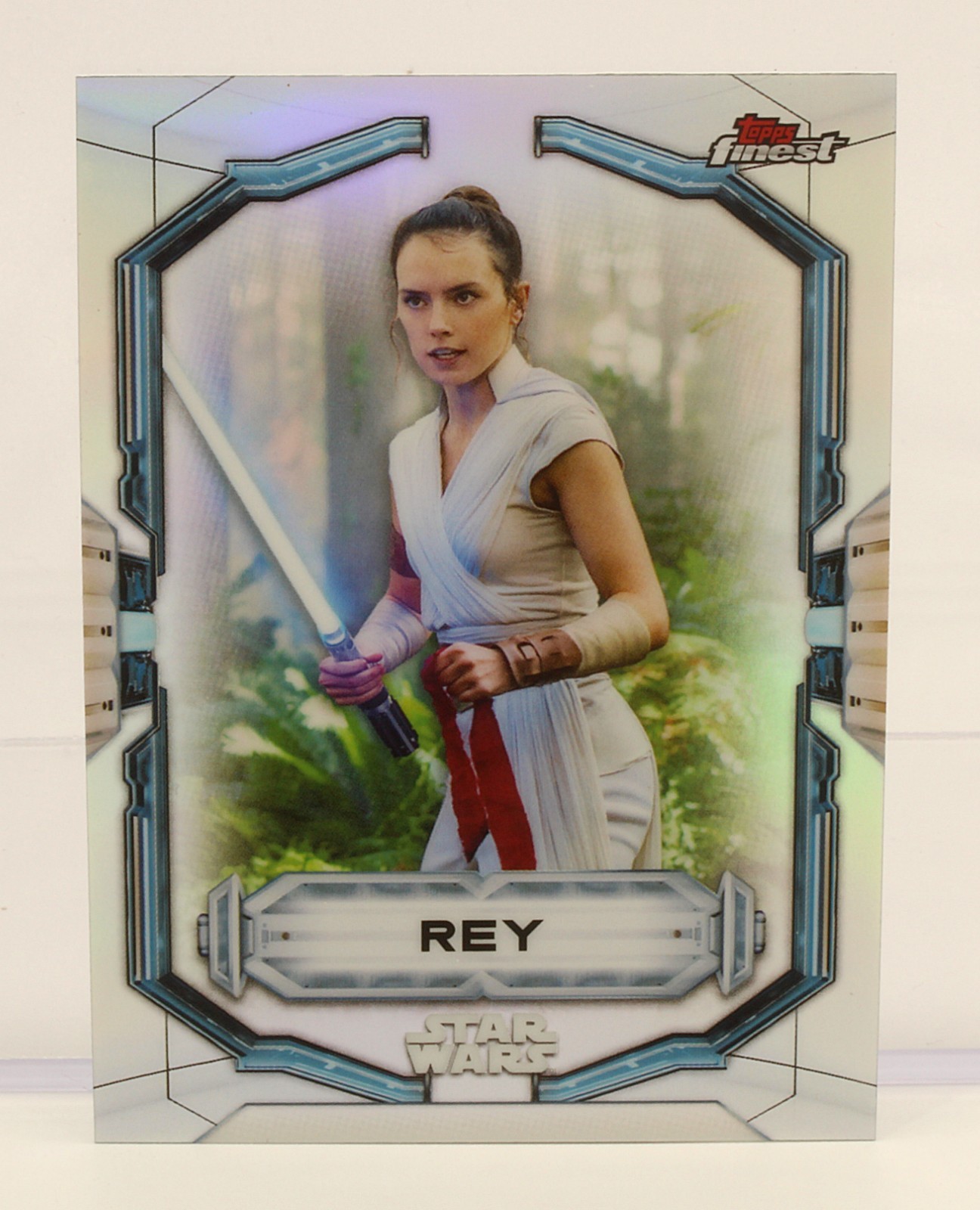 2022 Topps Chrome Finest Star Wars Rey #80 Refractor