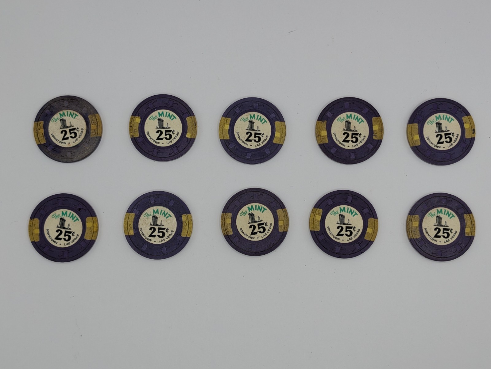 Lot of 10 Vtg Obsolete The Mint Hotel Casino Downtown Las Vegas 25 Cent Chips