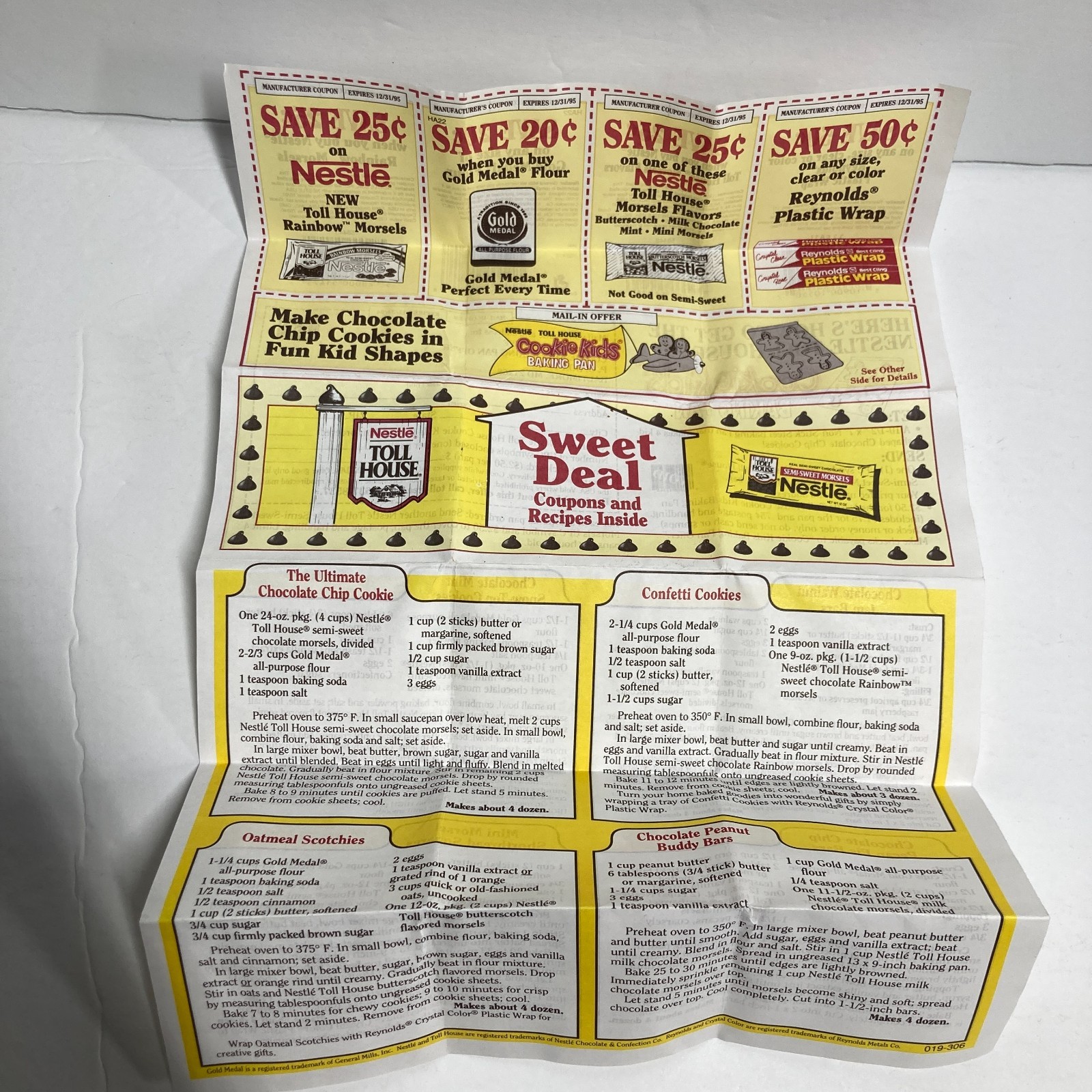 Vintage 1995 Nestle Toll House Chocolate Chips Coupons and Recipies Folded AD