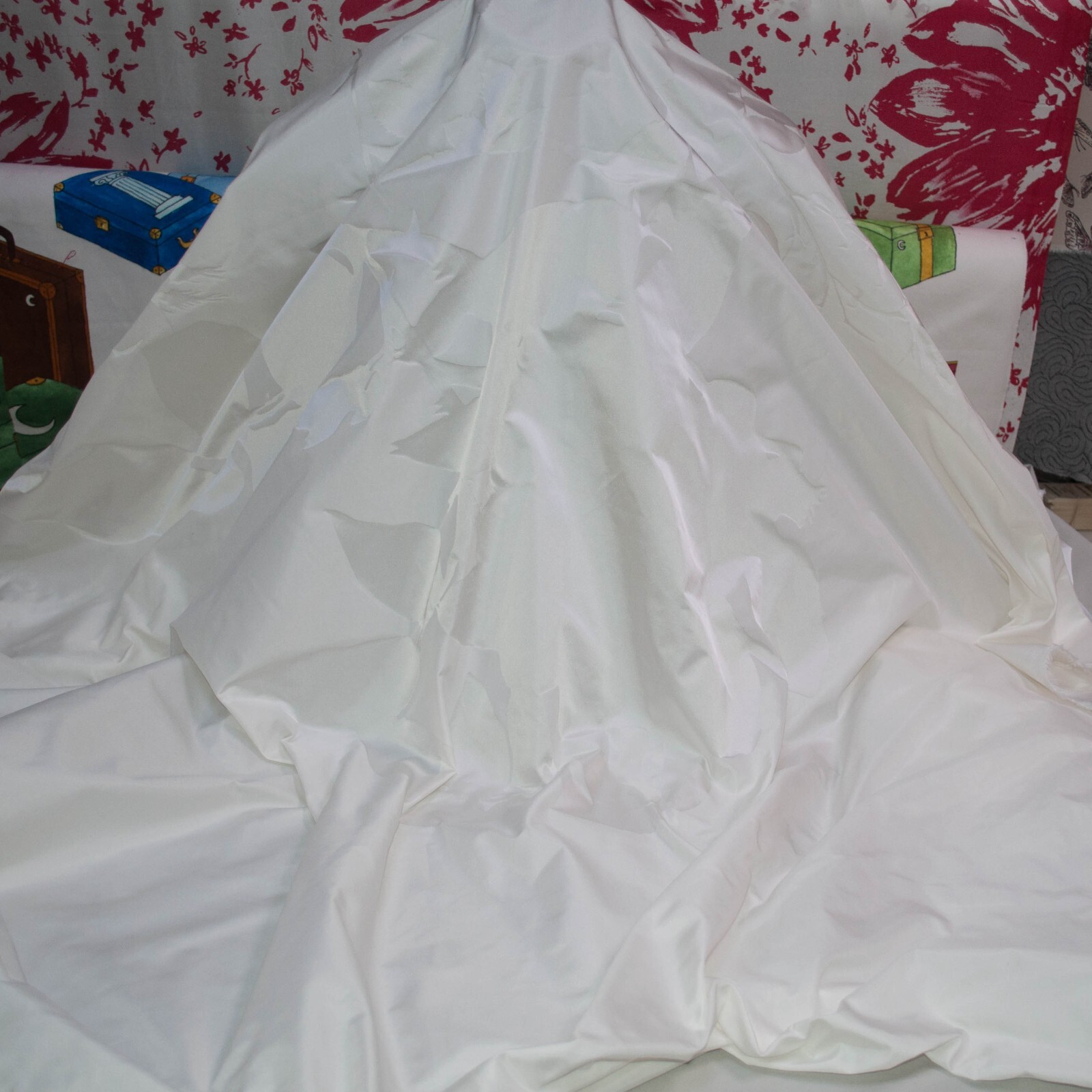 Italian designer luxury white jacquard taffeta fabric for clothing 275 x 145cm Italian designer luxury white jacquard taffeta fabric for clothing 275 x 145cm