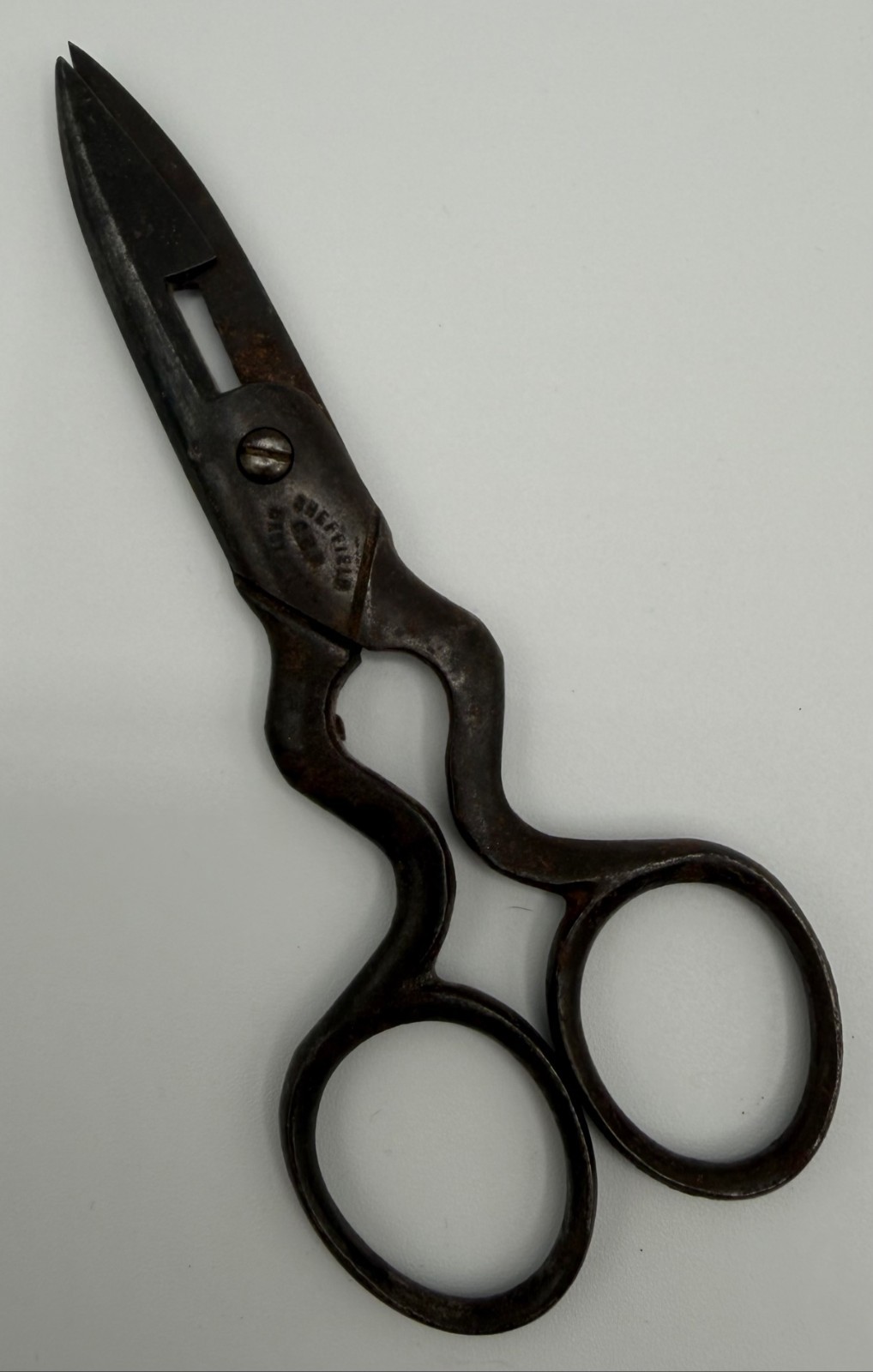 Antique Sheffield Buttonhole Shears 4.75in Sewing Scissors Collectible Antique Sheffield Buttonhole Shears 4.75in Sewing Scissors Collectible