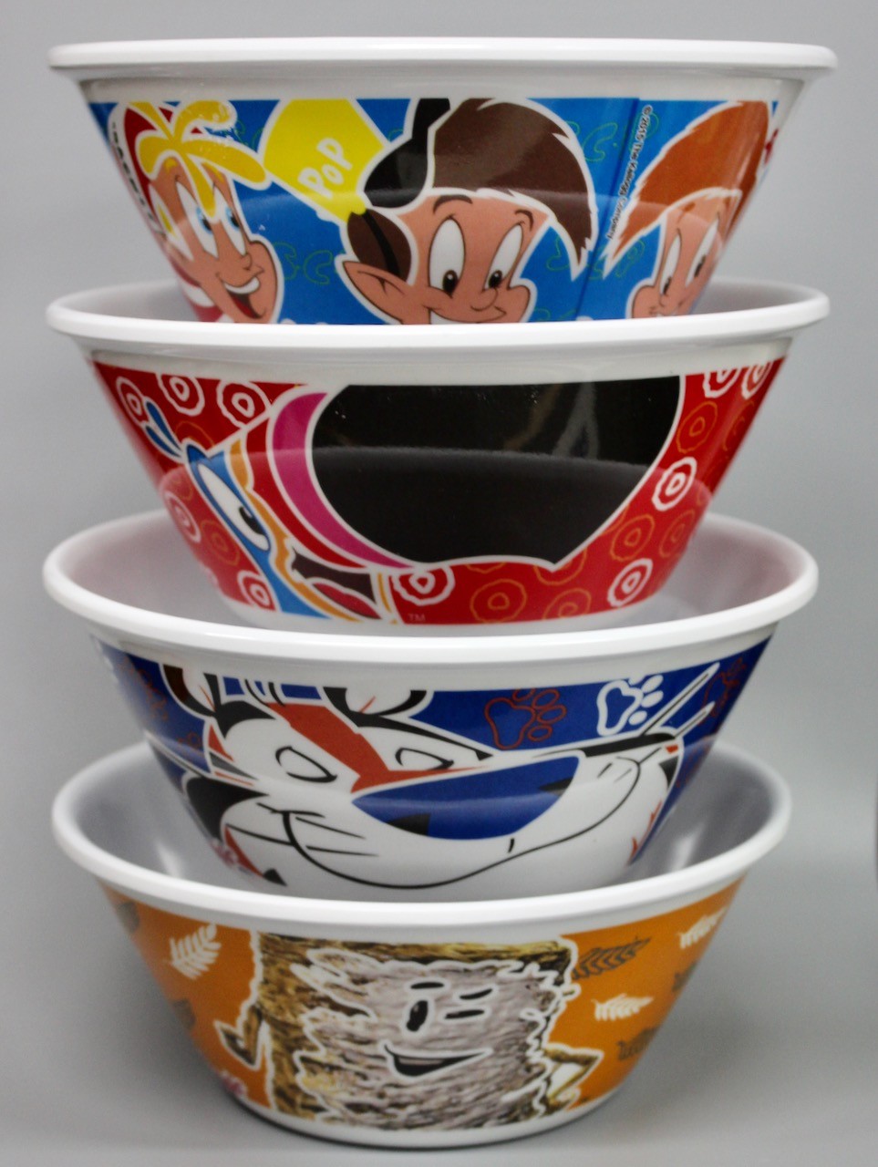 Original 2015 Kellogg’s Glow in the Dark Cereal Bowl Set (4) NOS Original 2015 Kellogg’s Glow in the Dark Cereal Bowl Set (4) NOS