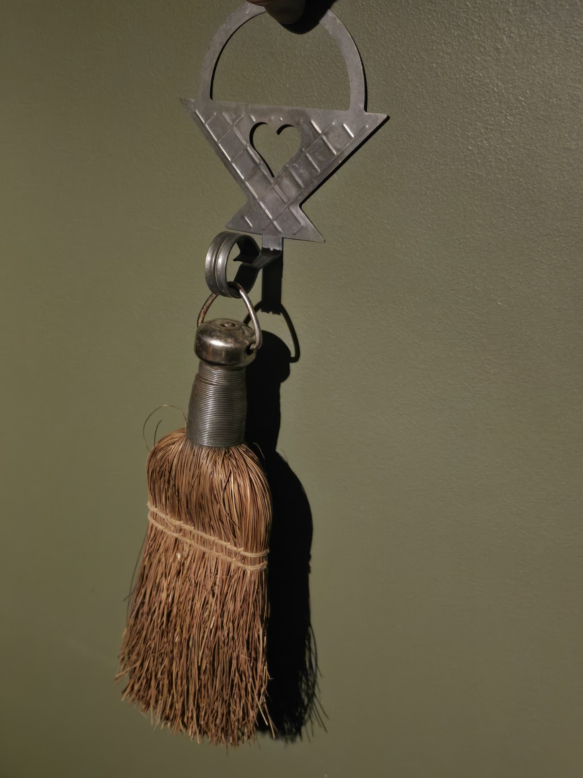 Vintage Whisk Broom & Heart Basket Wall Holder Primitive Farmhouse Decor