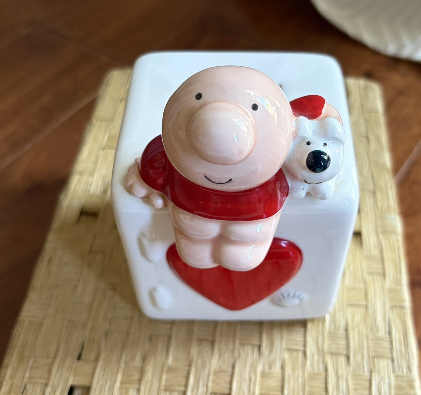 1981 Vintage Ziggy & Dog Valentine Red Heart Ceramic Piggy Bank Safe GUC 5.125 1981 Vintage Ziggy & Dog Valentine Red Heart Ceramic Piggy Bank Safe GUC 5.125