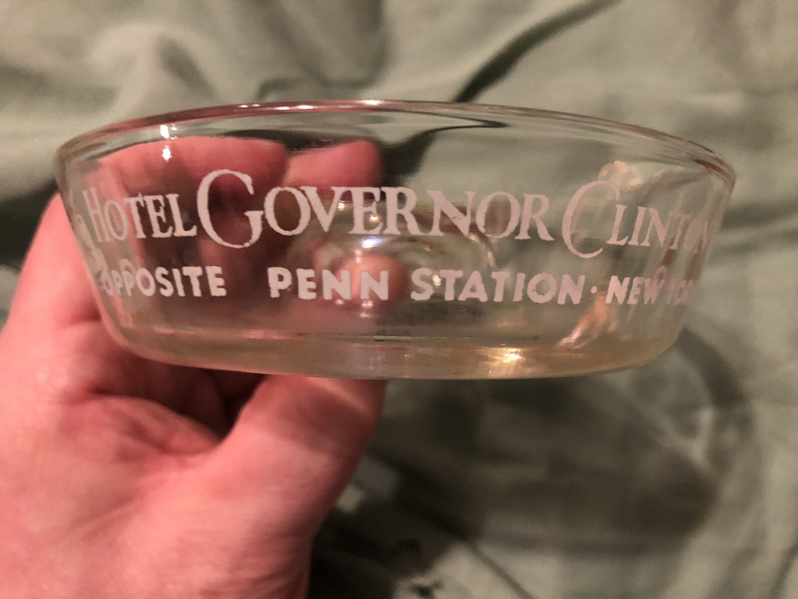 GOVERNOR CLINTON HOTEL NYC VINTAGE ART DECO RARE GLASS ASHTRAY CIRCA 1929