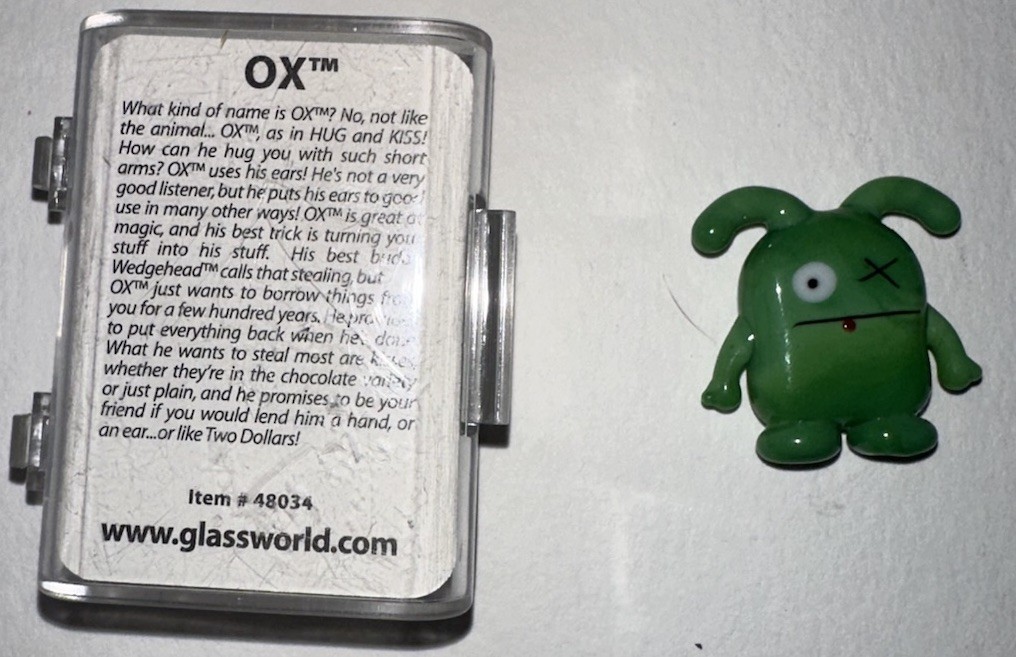 OX Ugly dolls Hand Crafted Glass Figurine 1” With Case Incomplete Packaging OX Ugly dolls Hand Crafted Glass Figurine 1” With Case Incomplete Packaging