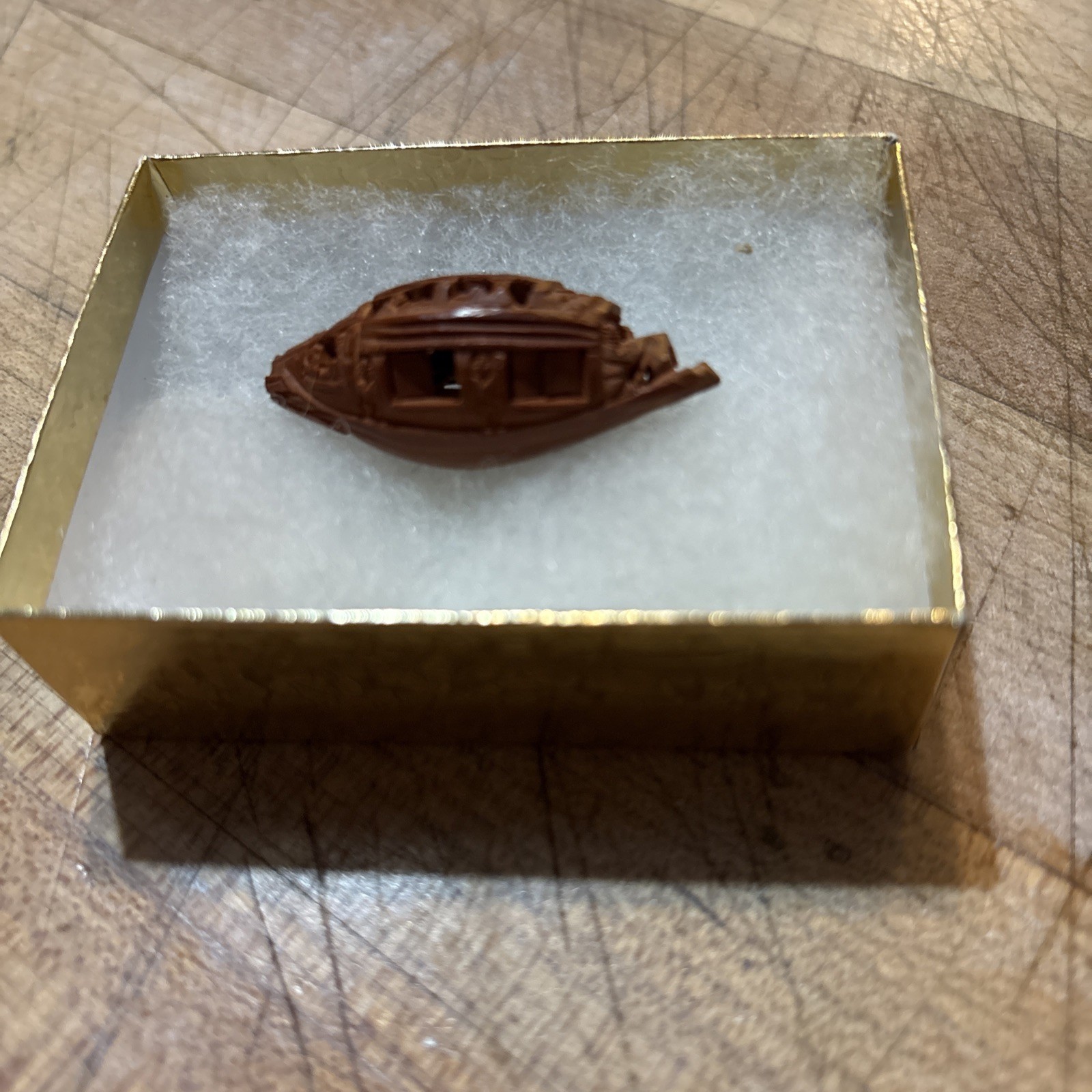 Vintage Asian Chinese Miniature Carved Hediao Nut Seed Fishing Junk Boat China