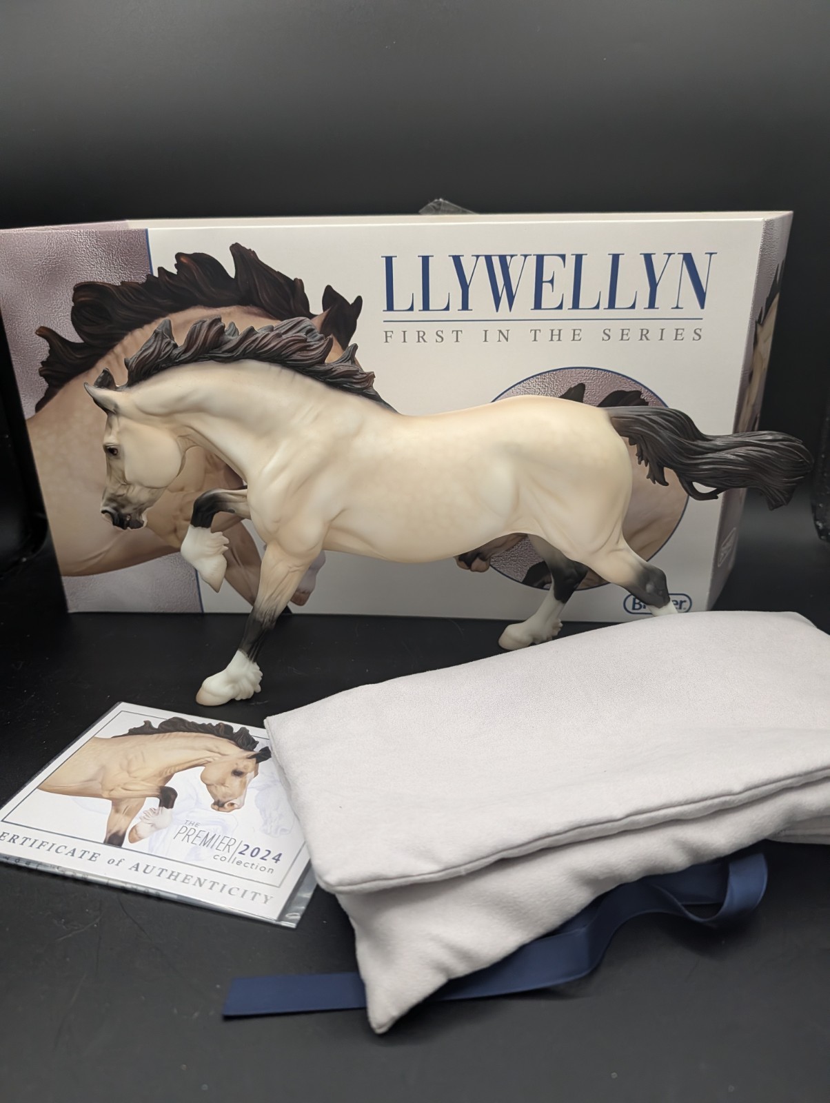 Breyer Horse Premier Club #10145 Llywellyn Buckskin Cantering Welsh Cob Complete Breyer Horse Premier Club #10145 Llywellyn Buckskin Cantering Welsh Cob Complete