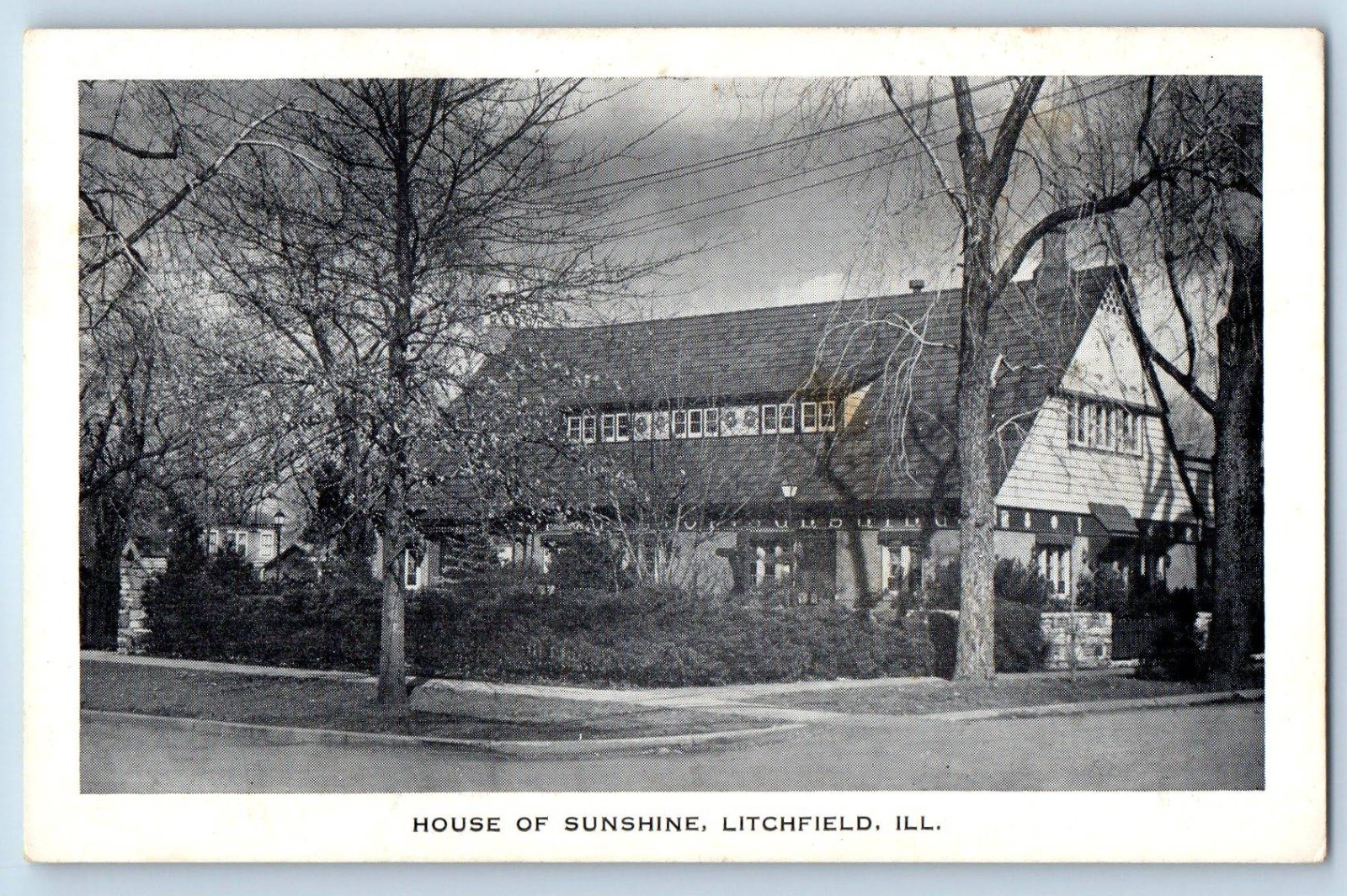 c1940 Litchfield Illinois IL Vintage Postcard House Sunshine View Front Building