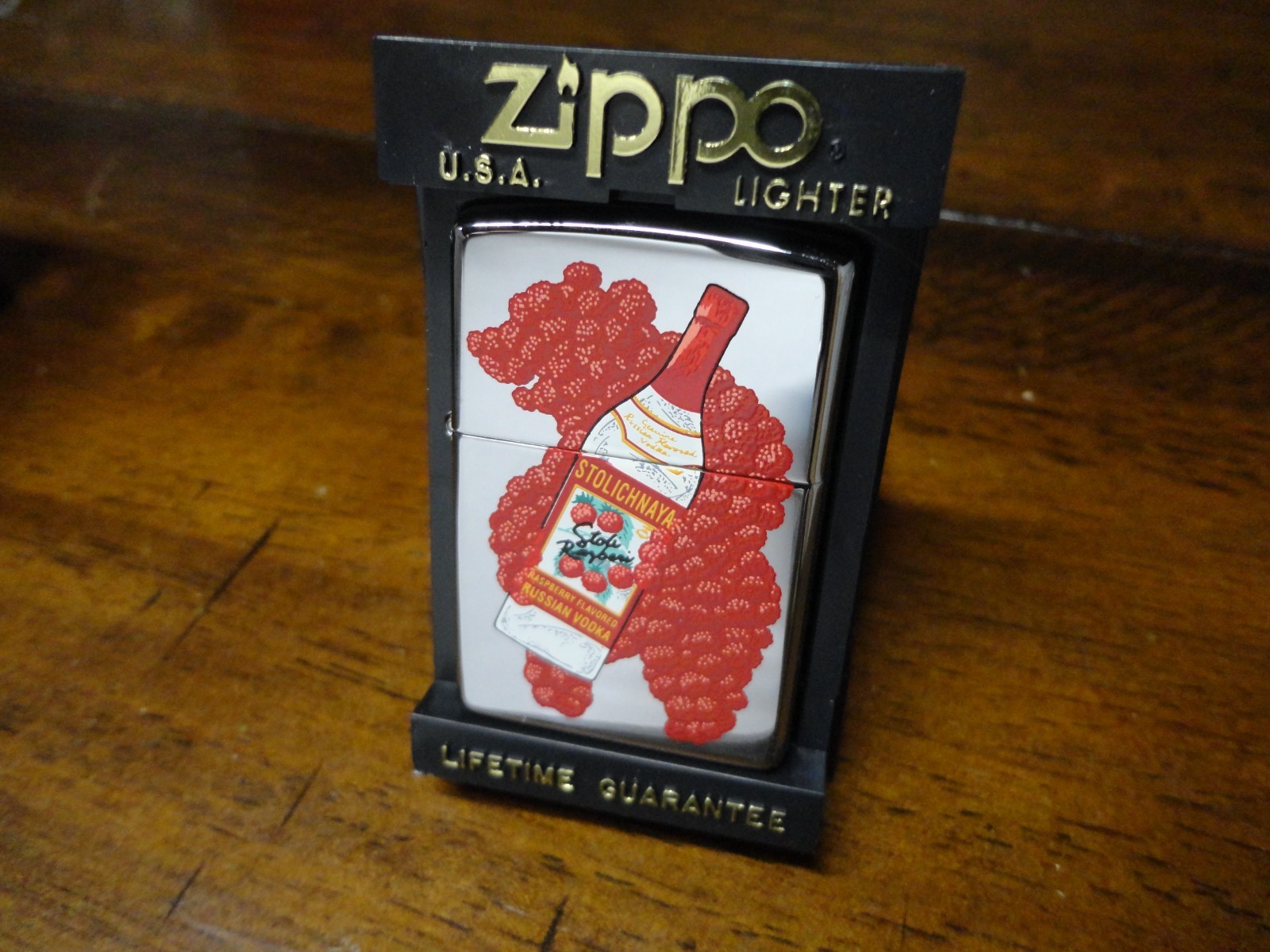 STOLICHNAYA RASPBERRY RUSSIAN VODKA ZIPPO LIGHTER MINT IN BOX 1997 STOLICHNAYA RASPBERRY RUSSIAN VODKA ZIPPO LIGHTER MINT IN BOX 1997