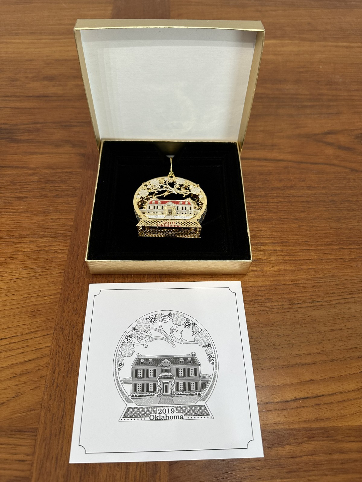 Official 2019 Oklahoma Governor's Mansion Christmas Ornament Gold Snow Globe NIB