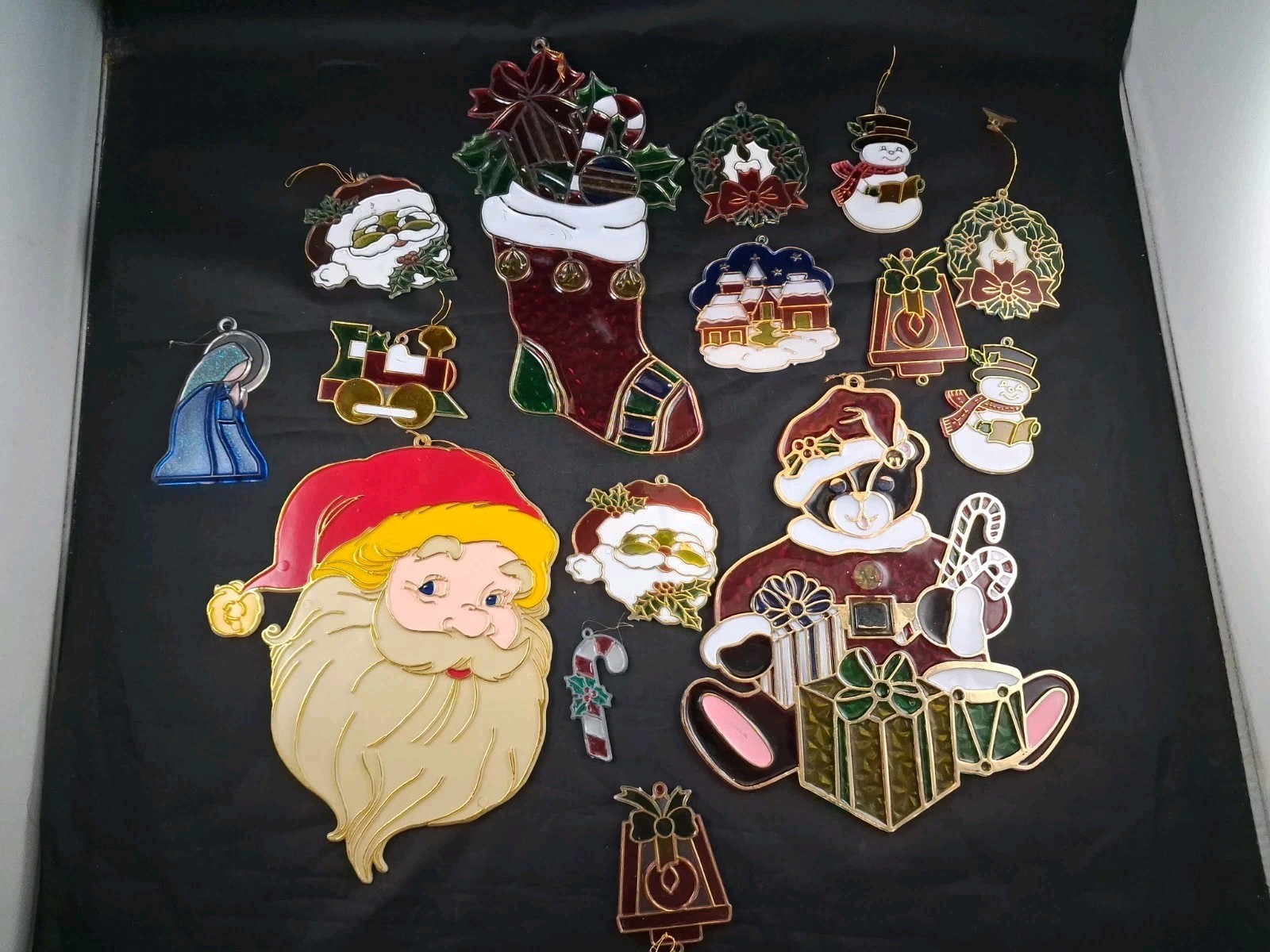 Vtg Lot Of 15 Plastic Suncatchers Stained Glass Style Christmas Decor *21FB