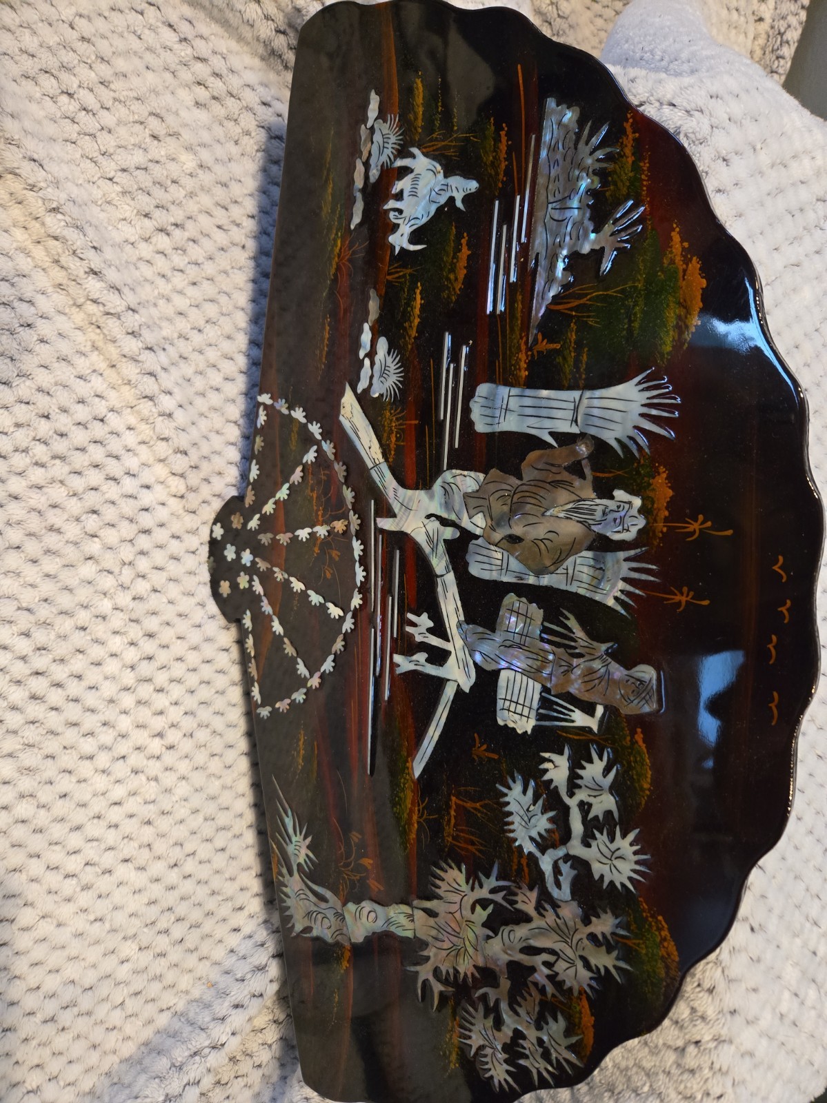 Vintage Hand painted Mother Of Pearl Inlay Oriental Decorative Wall Fan Vintage Hand painted Mother Of Pearl Inlay Oriental Decorative Wall Fan