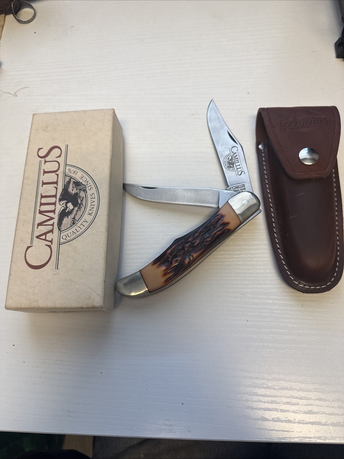Vintage Camillus Model 26 Folding Hunter 2-Blade USA Knife Sheath & Box Vintage Camillus Model 26 Folding Hunter 2-Blade USA Knife Sheath & Box
