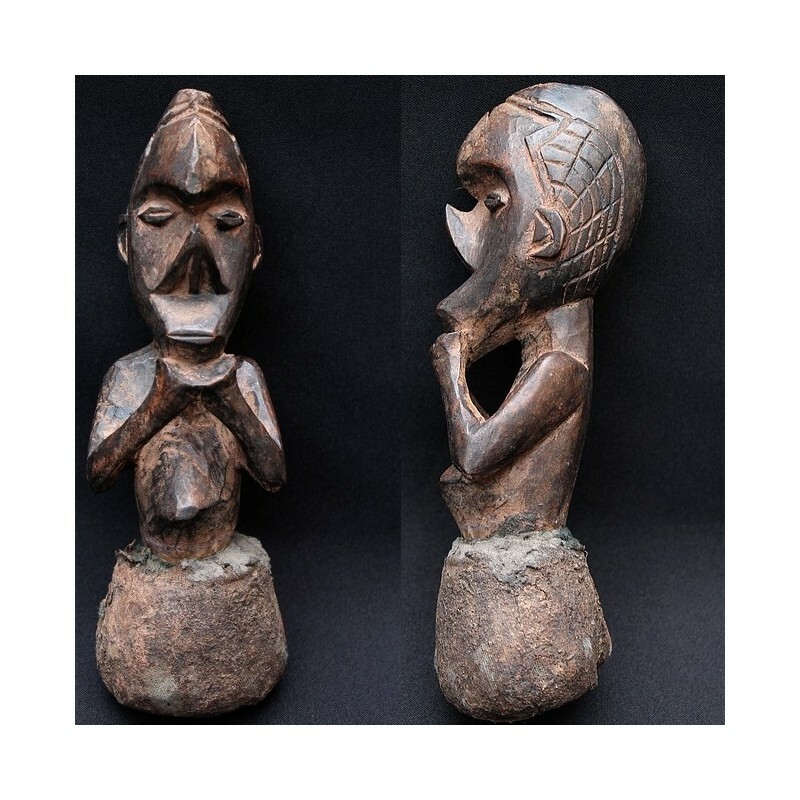 Phuungu Suku Yaka Statuette Phuungu Suku Yaka Statuette
