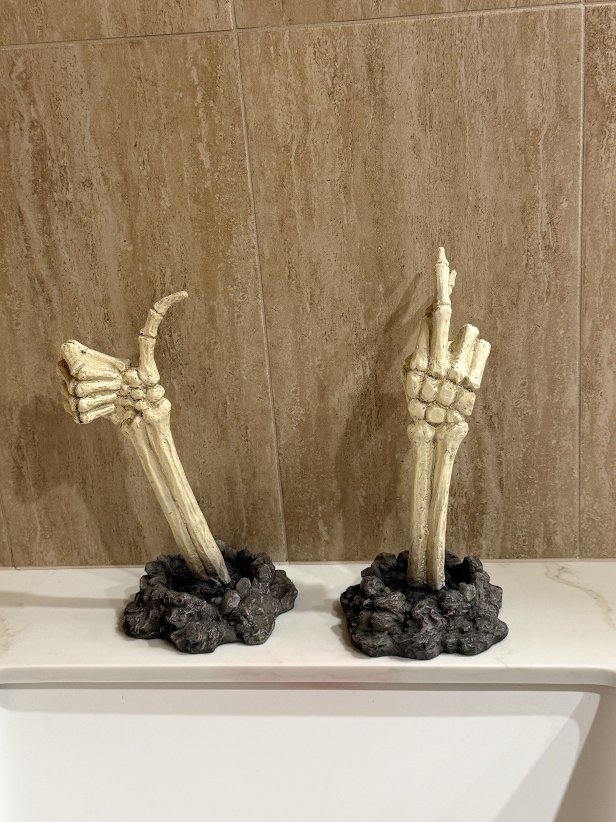 Grandin Road Halloween Groundbreaker Skeleton Hands, 2 Pieces