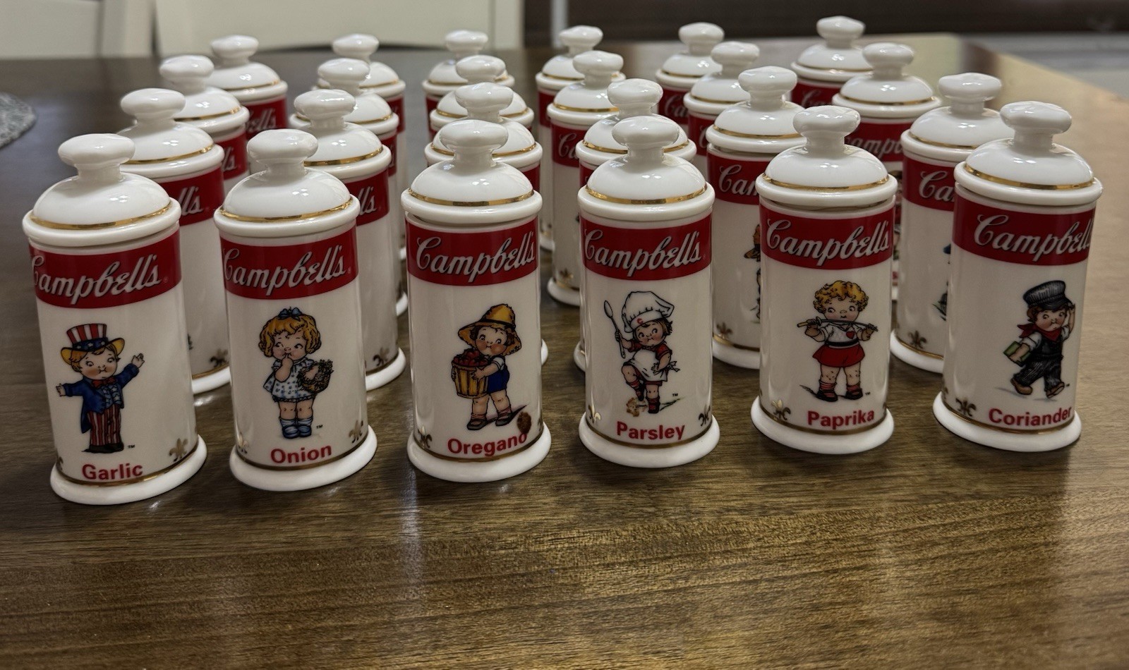 Vintage spice jar from the Campbell Kids collection, The Danbury Mint in 1995 Vintage spice jar from the Campbell Kids collection, The Danbury Mint in 1995