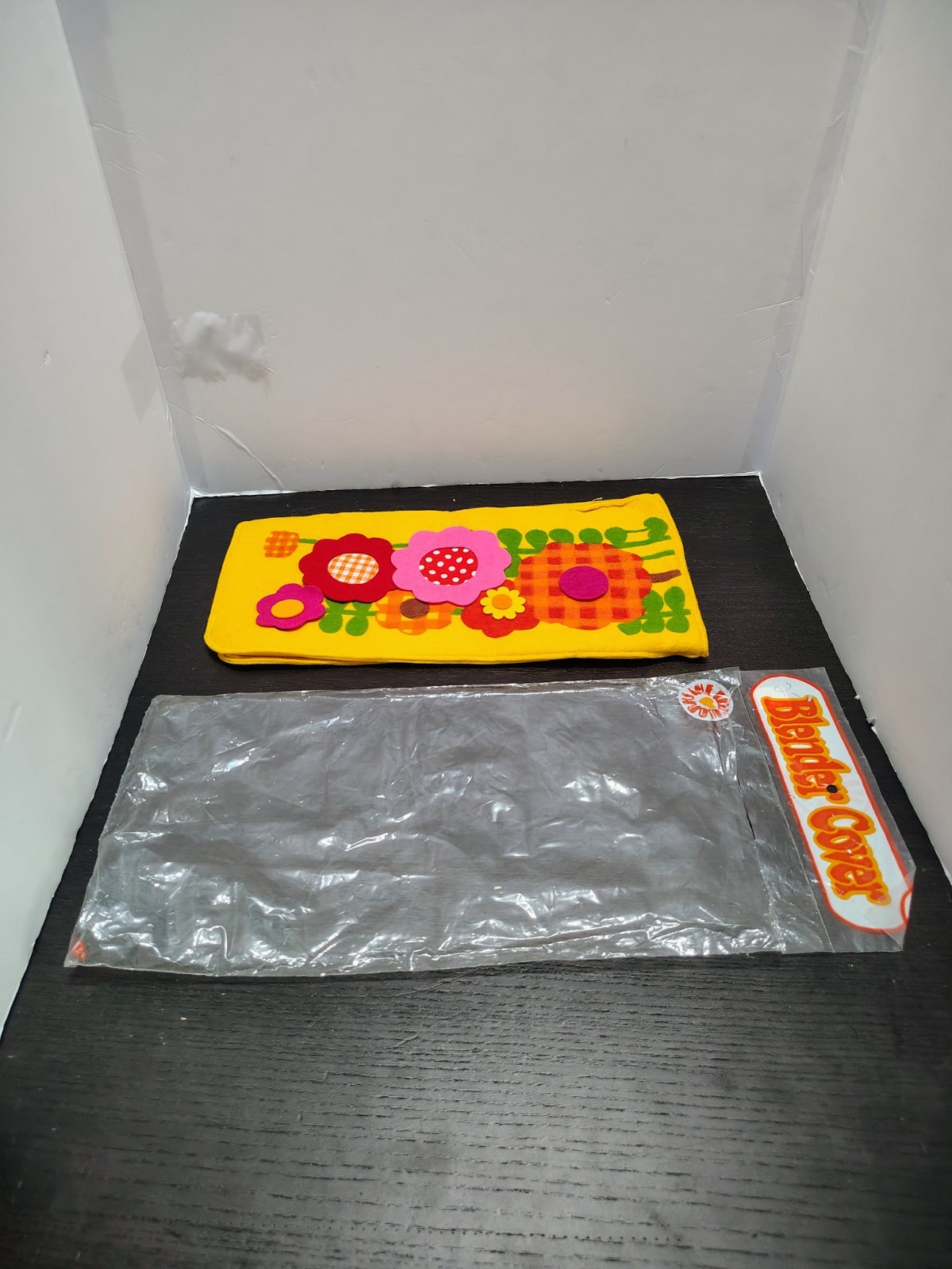 Vintage 70's Flower Power Mod Blender Cover W/Packaging Vintage 70's Flower Power Mod Blender Cover W/Packaging