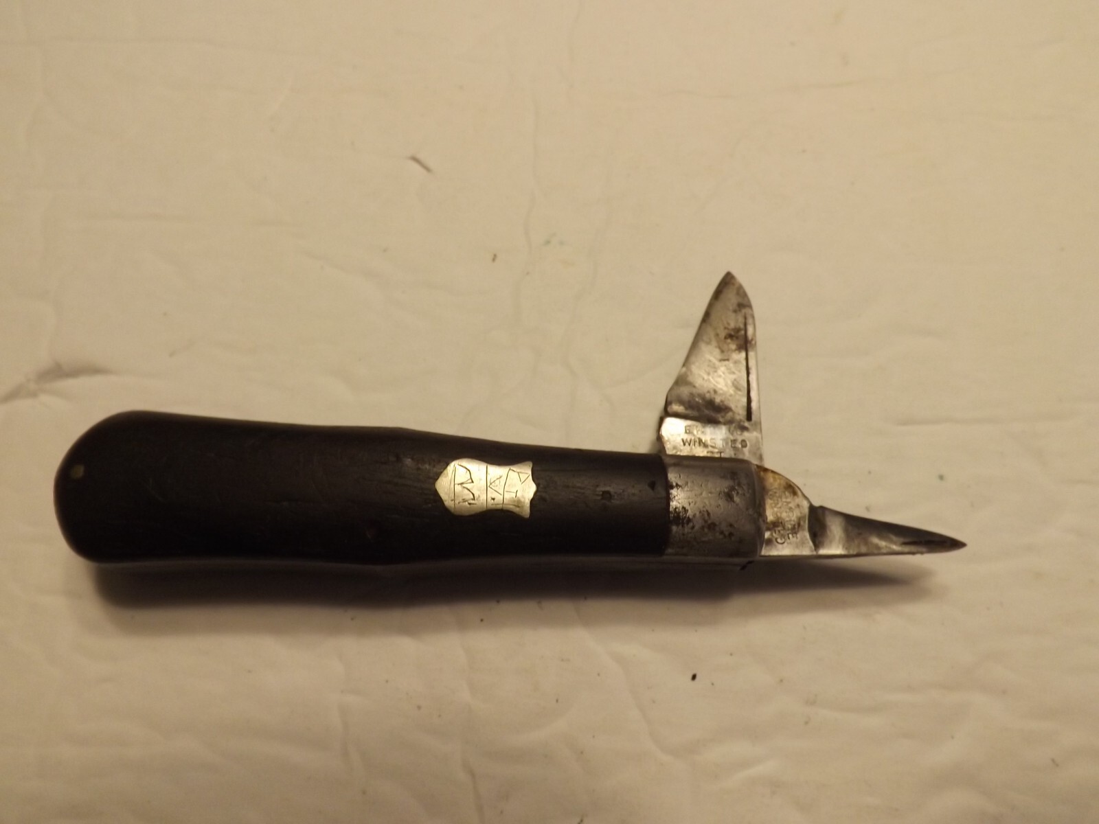 Vintage 1856-1930 Empire Winsted CT 2 Blade Folding Knife w/Black Wooden Handles
