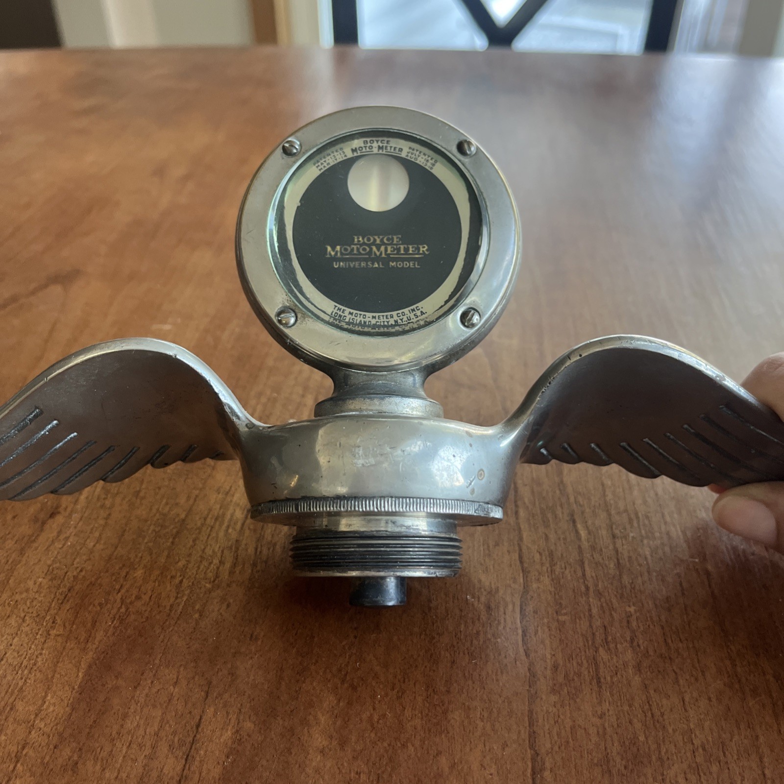 Vintage 1920s Boyce MotoMeter Midget Model Winged Radiator Cap Hood Ornament